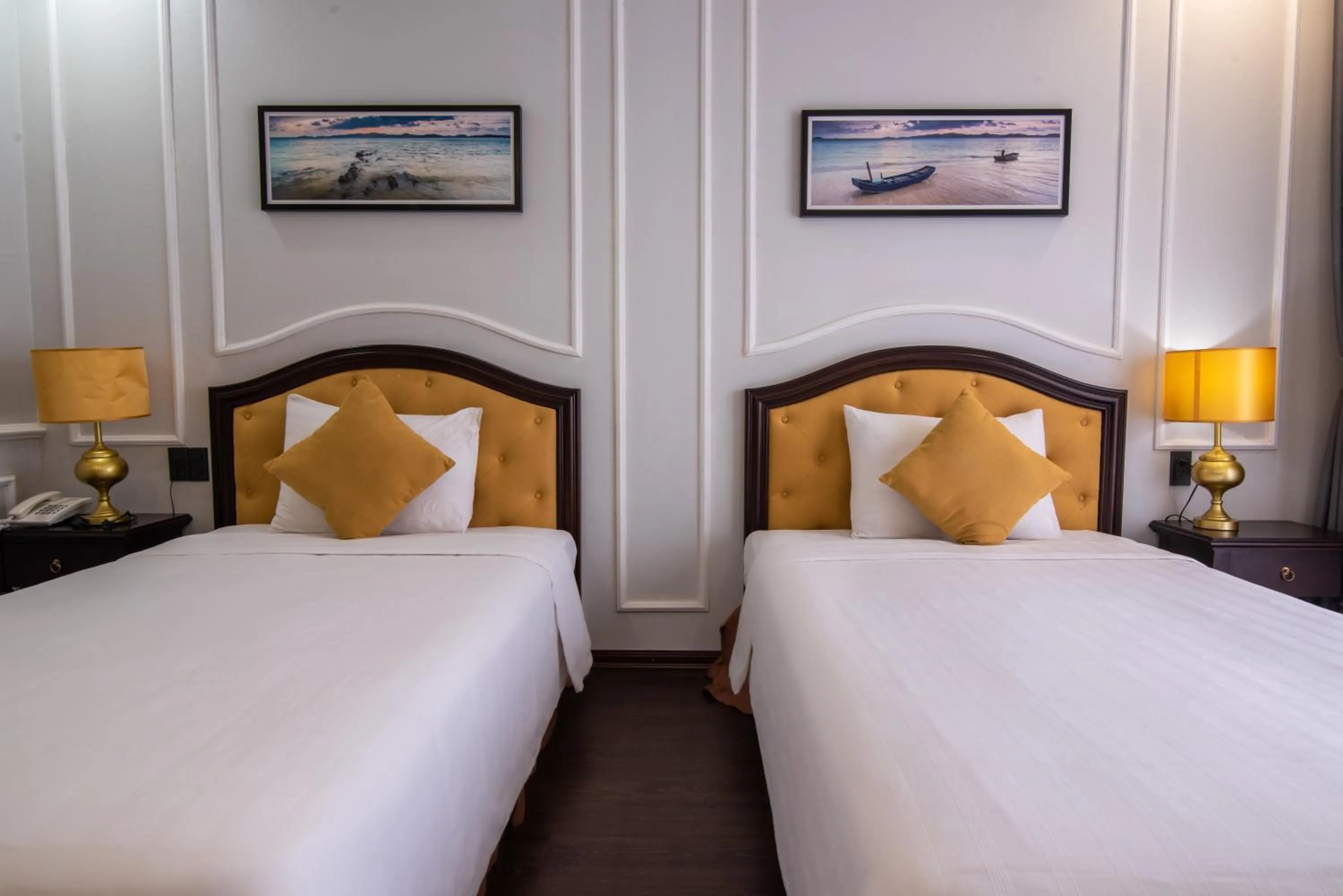 Bed in Minh Chau Pearl Hotel & Spa - Quan Lan Island