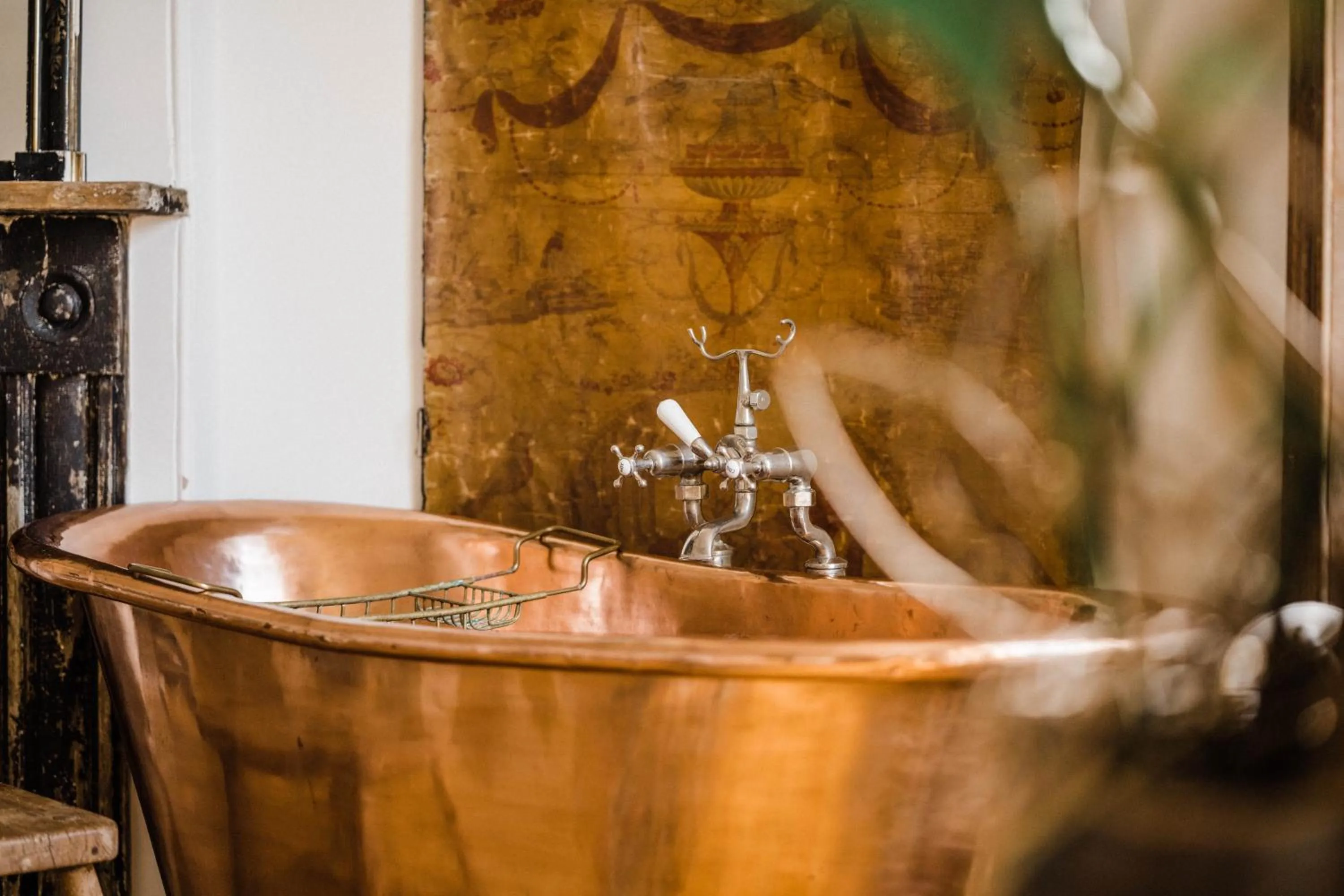 Bathroom in The Crooked Swan