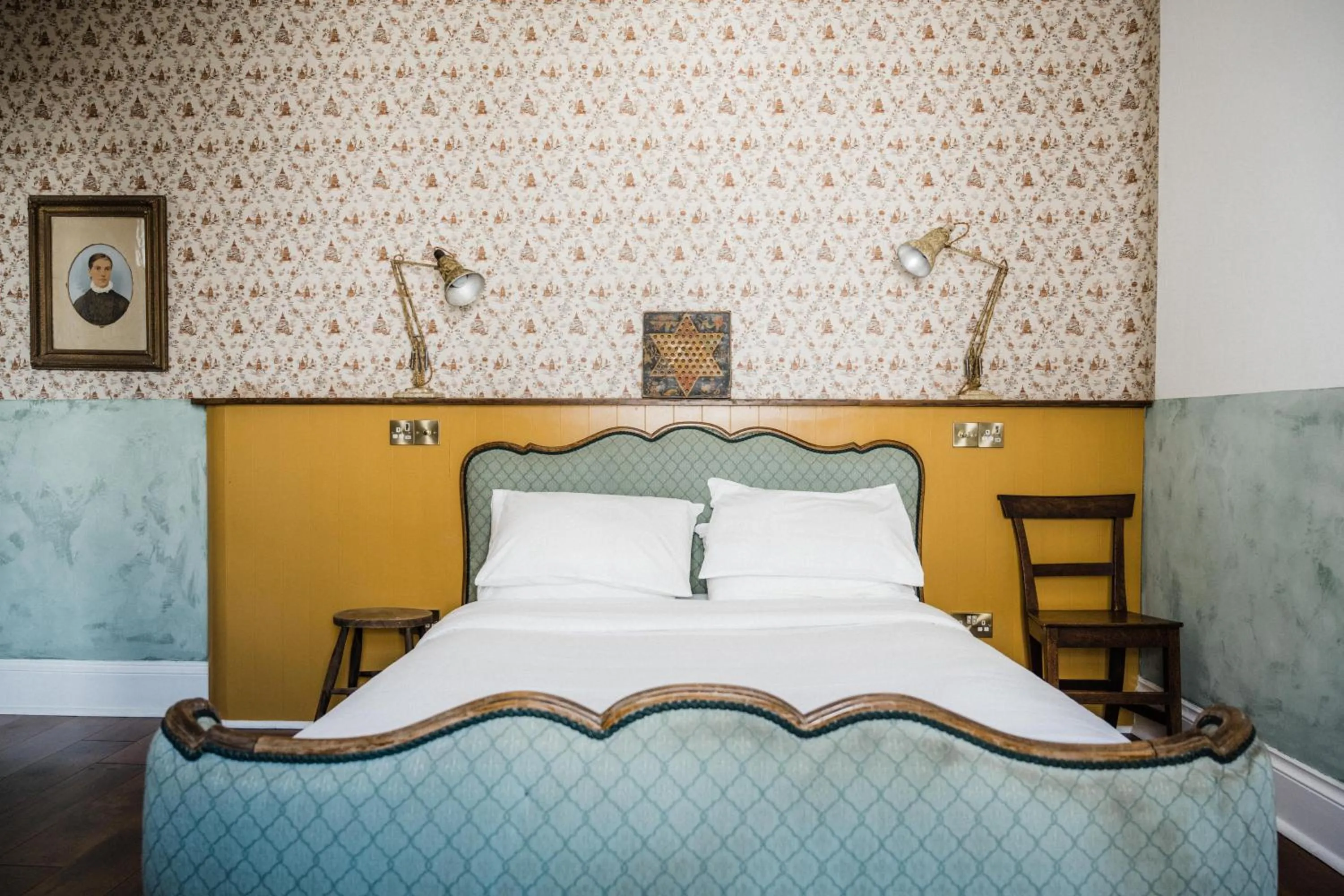 Bed in The Crooked Swan