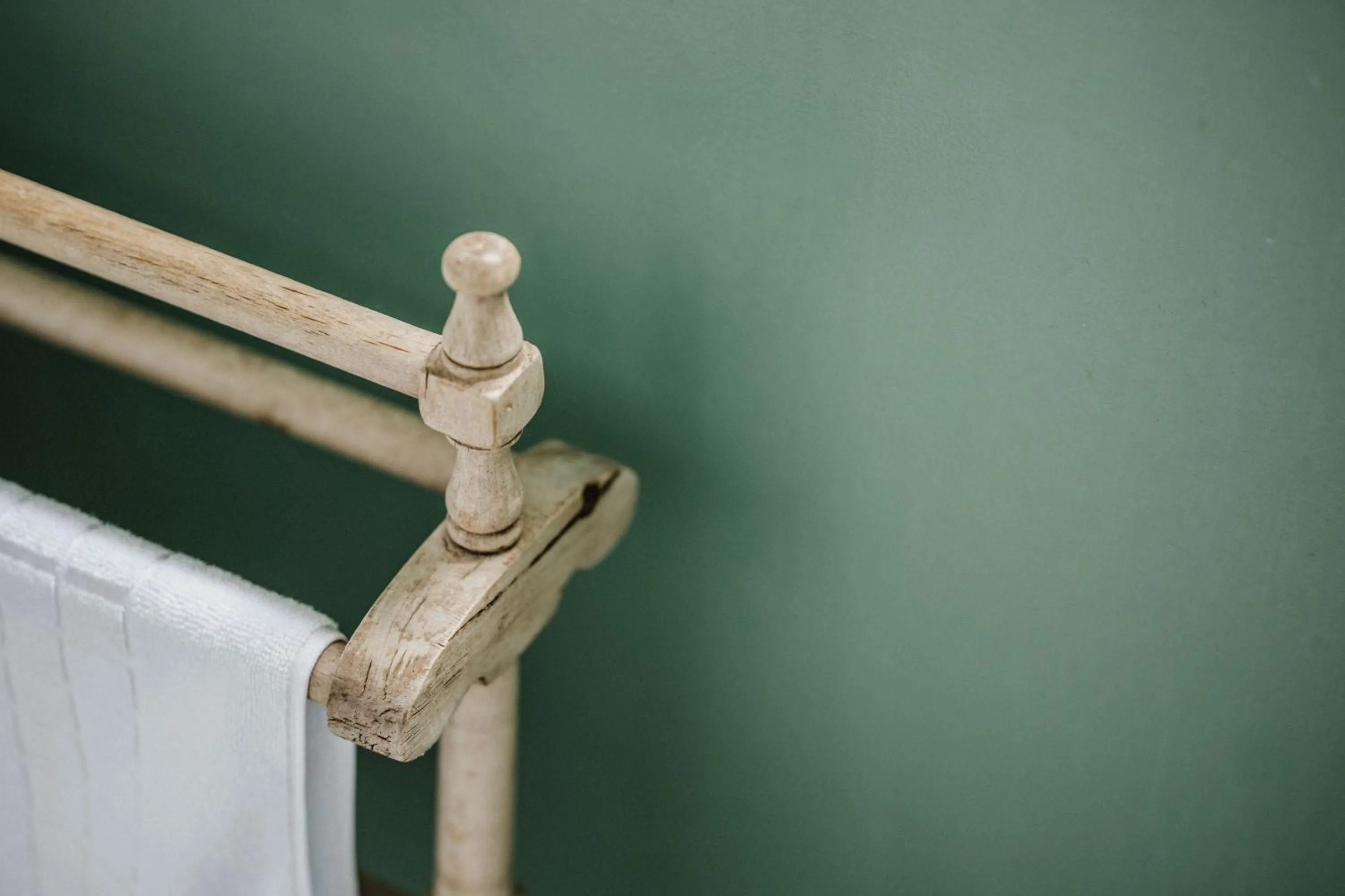 Bathroom in The Crooked Swan
