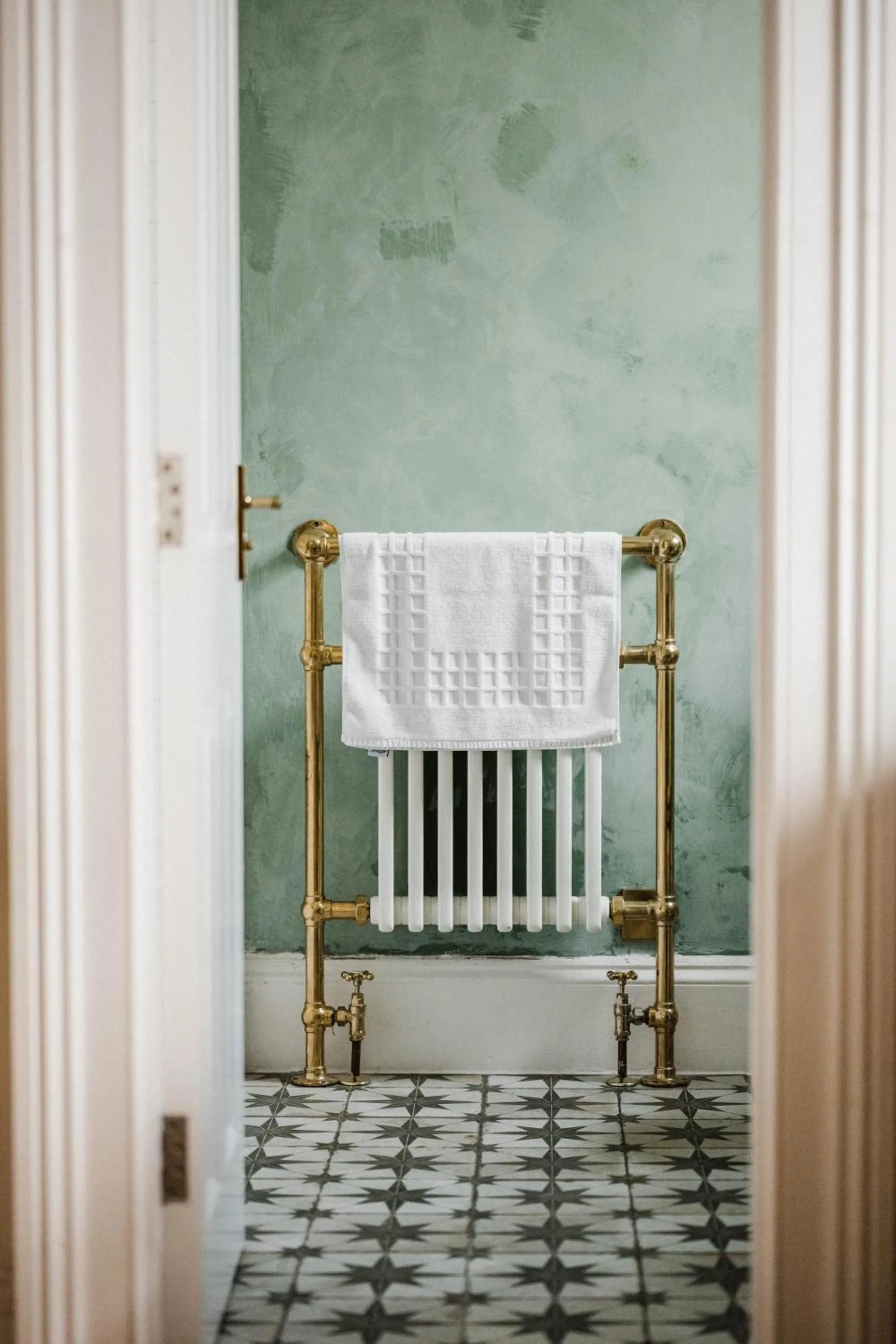 Bathroom, Bed in The Crooked Swan