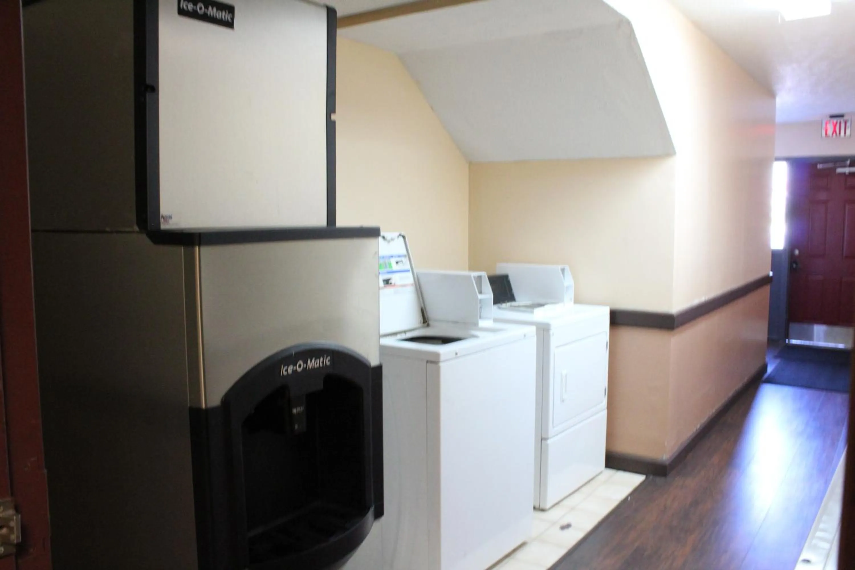 laundry in Bellevue Hotel and Suites