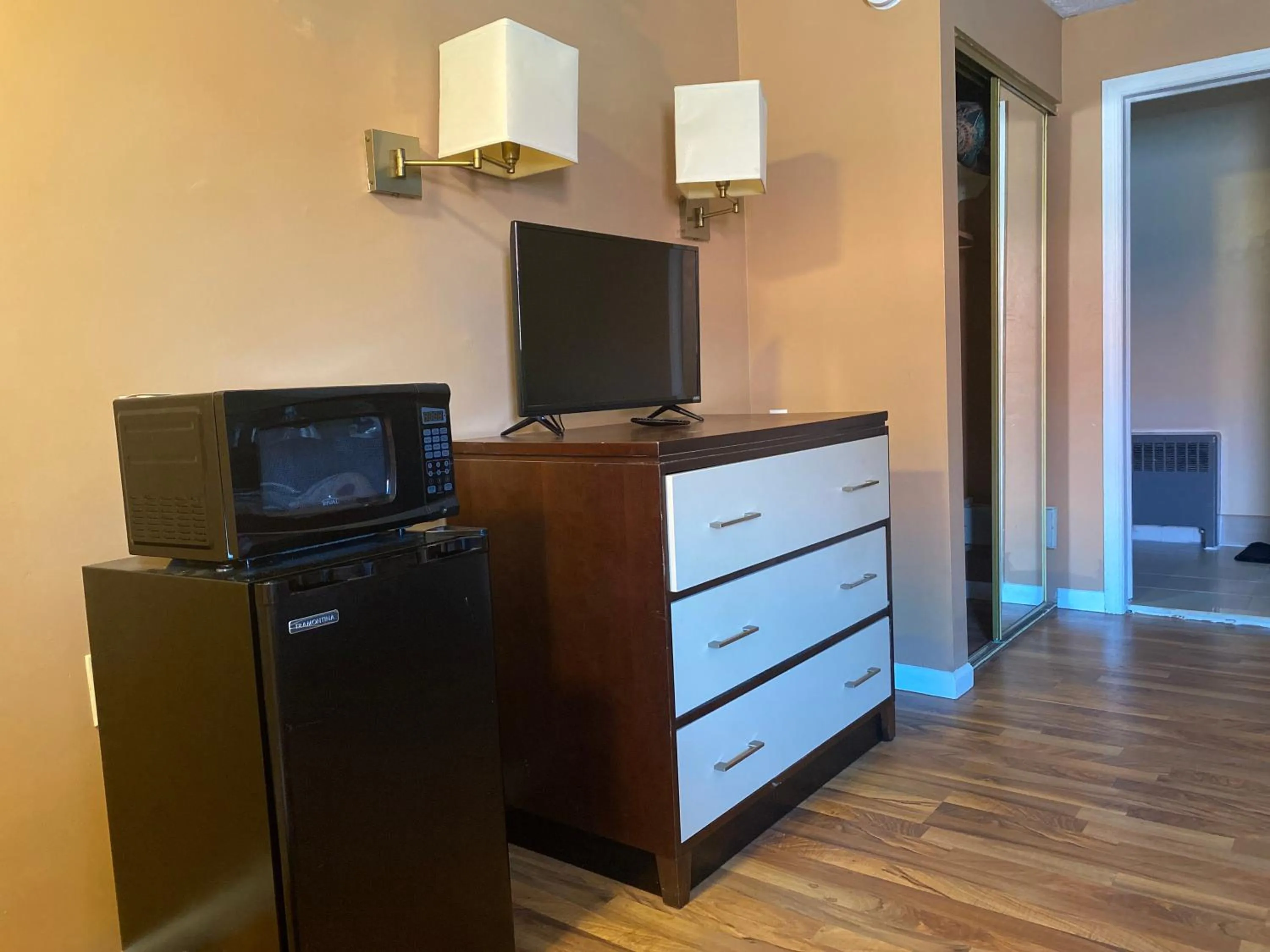 Bellevue Hotel and Suites