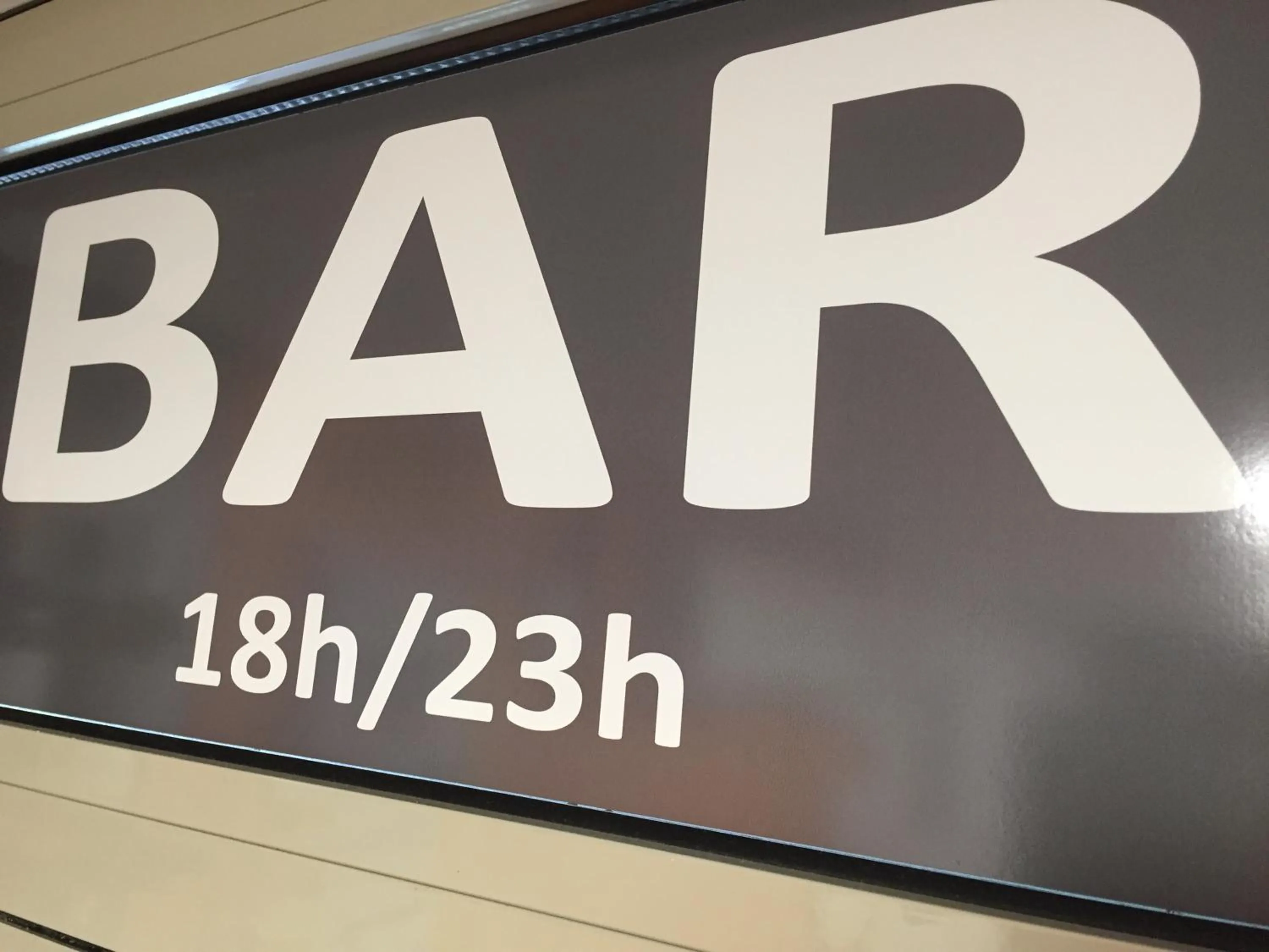 Lounge or bar in Première Classe Rennes sud Est