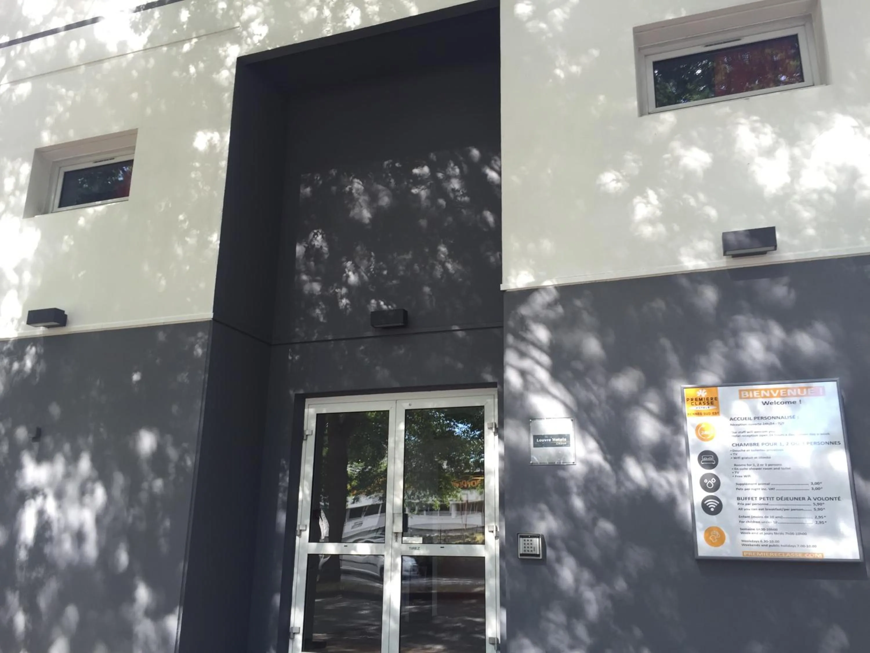 Facade/entrance in Première Classe Rennes sud Est