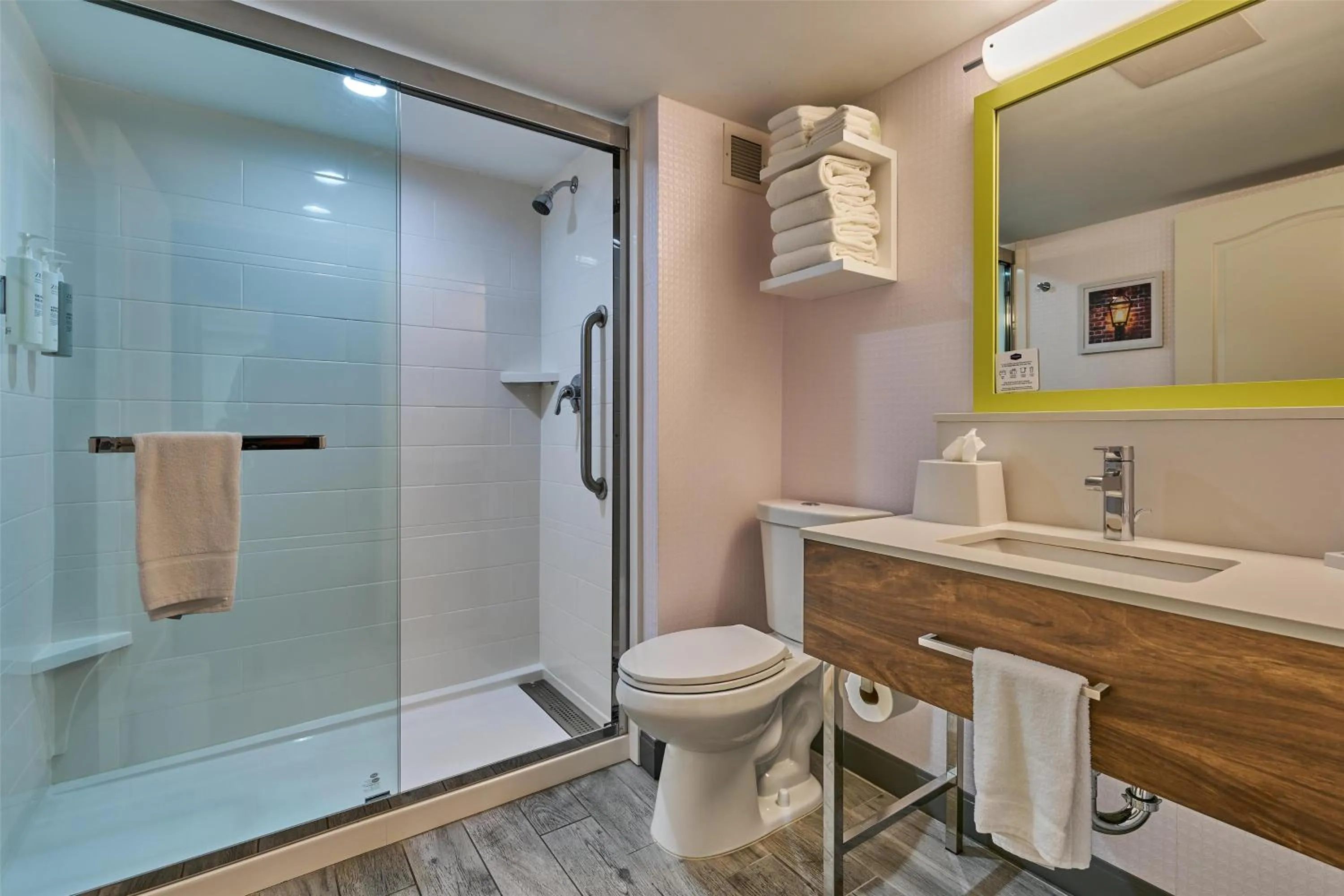 Bathroom in Hampton Inn Flemington