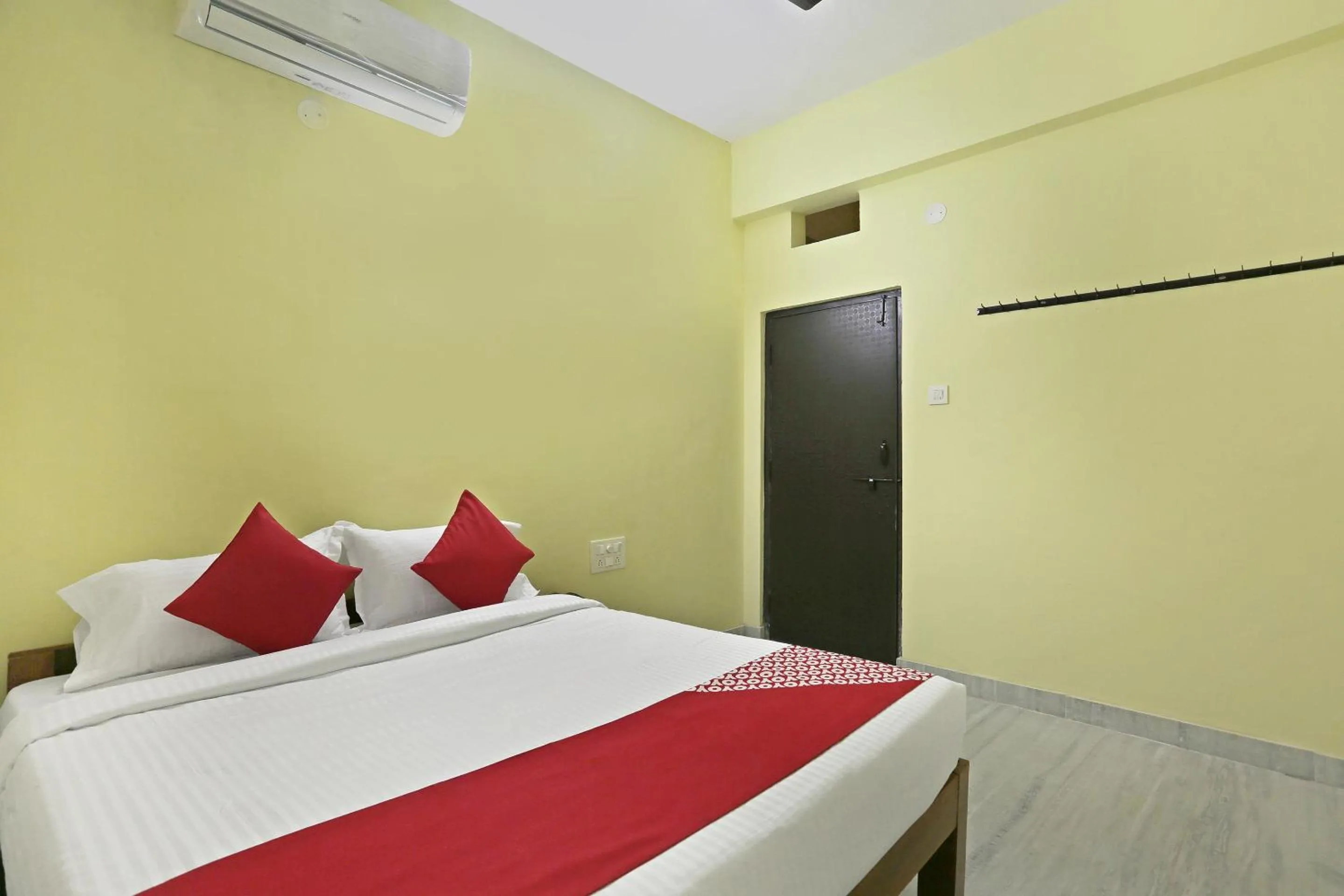 Bedroom, Bed in Hotel O Happi Stay Inn