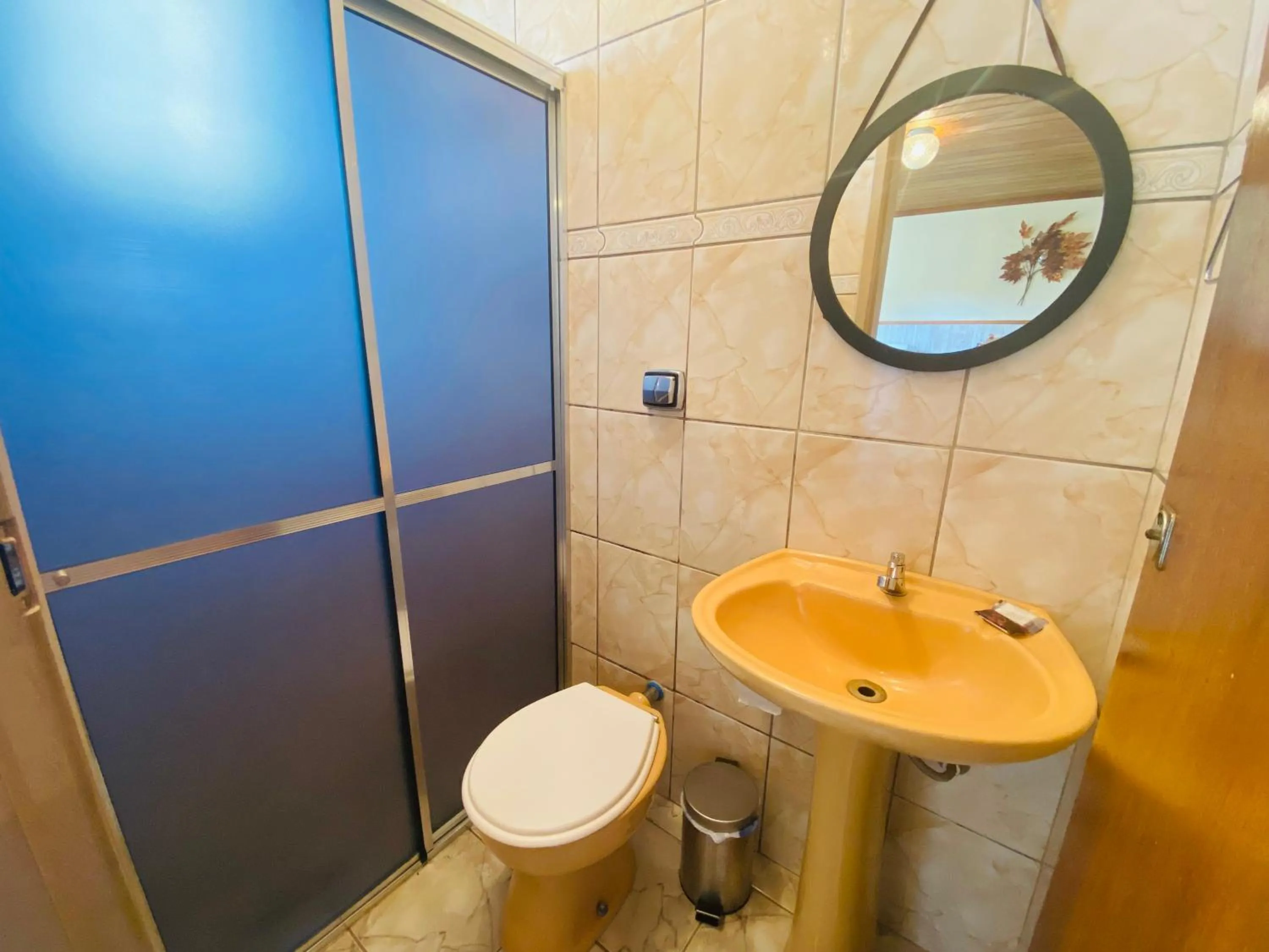 Bathroom in Hospedaria Vila Rica - Pousada a 1 km do Centro Histórico