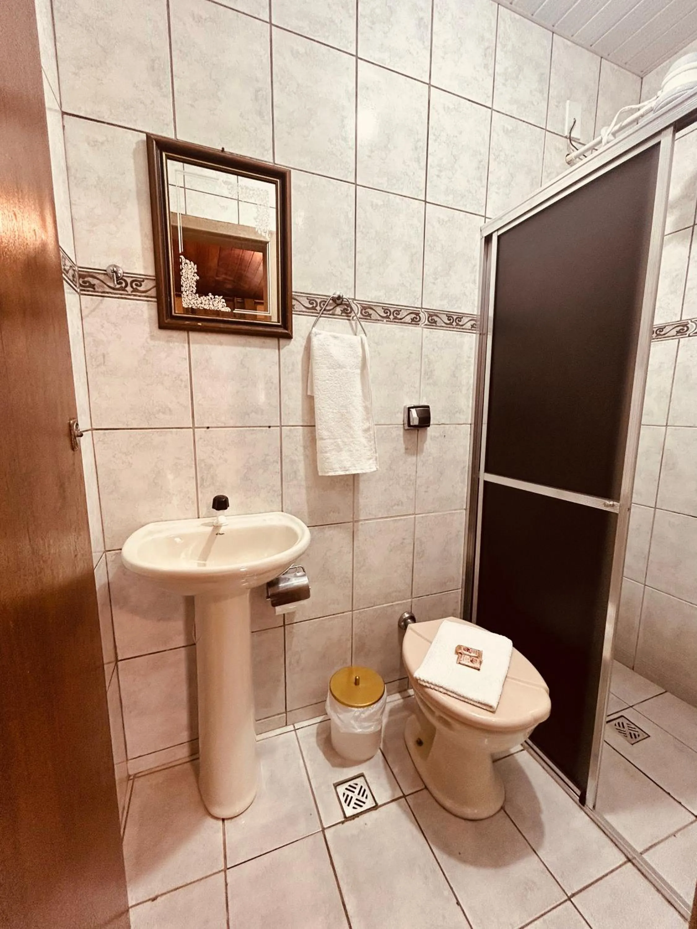 Bathroom in Hospedaria Vila Rica - Pousada a 1 km do Centro Histórico