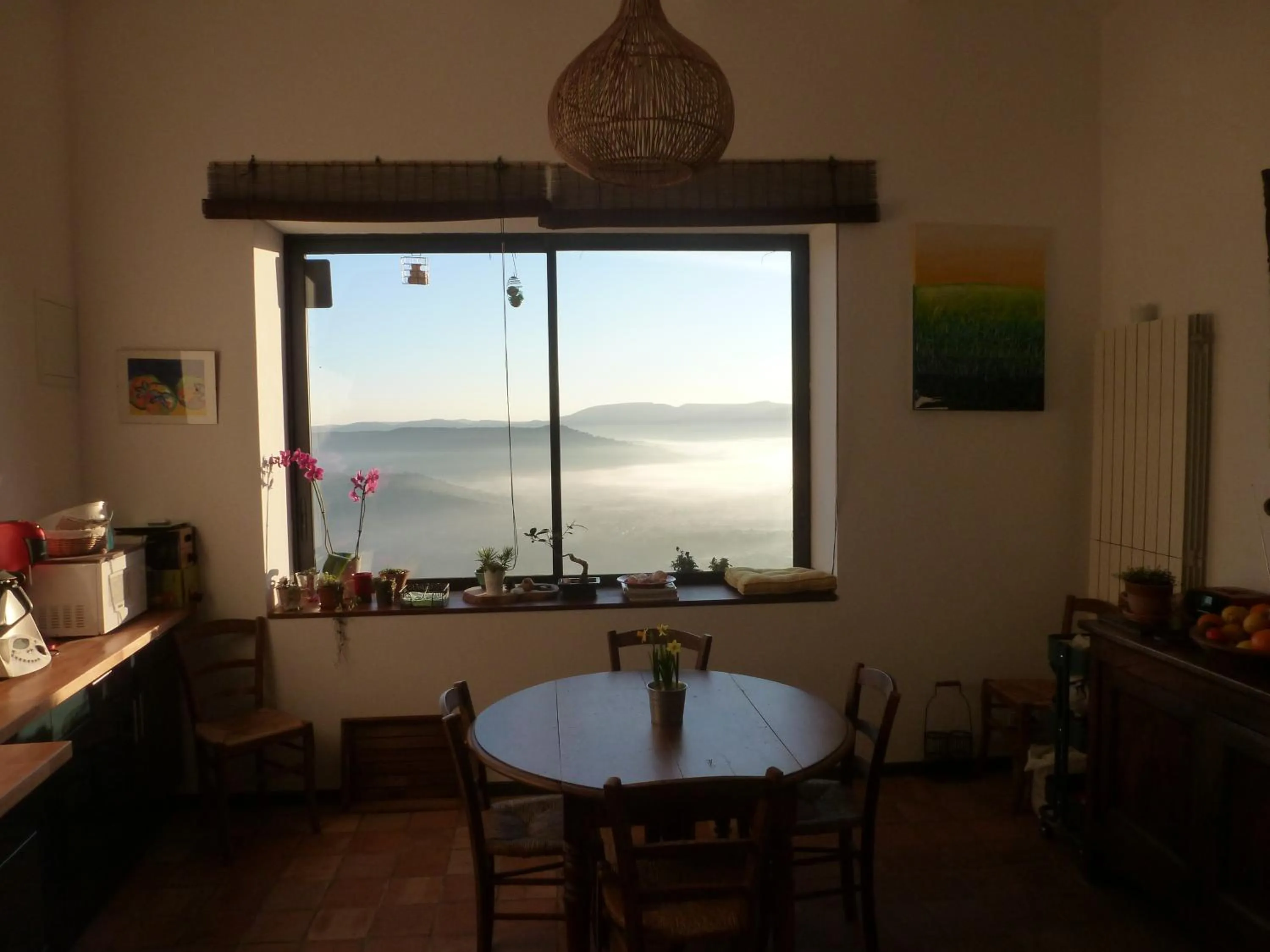 Dining area in le rocher de Sampzon