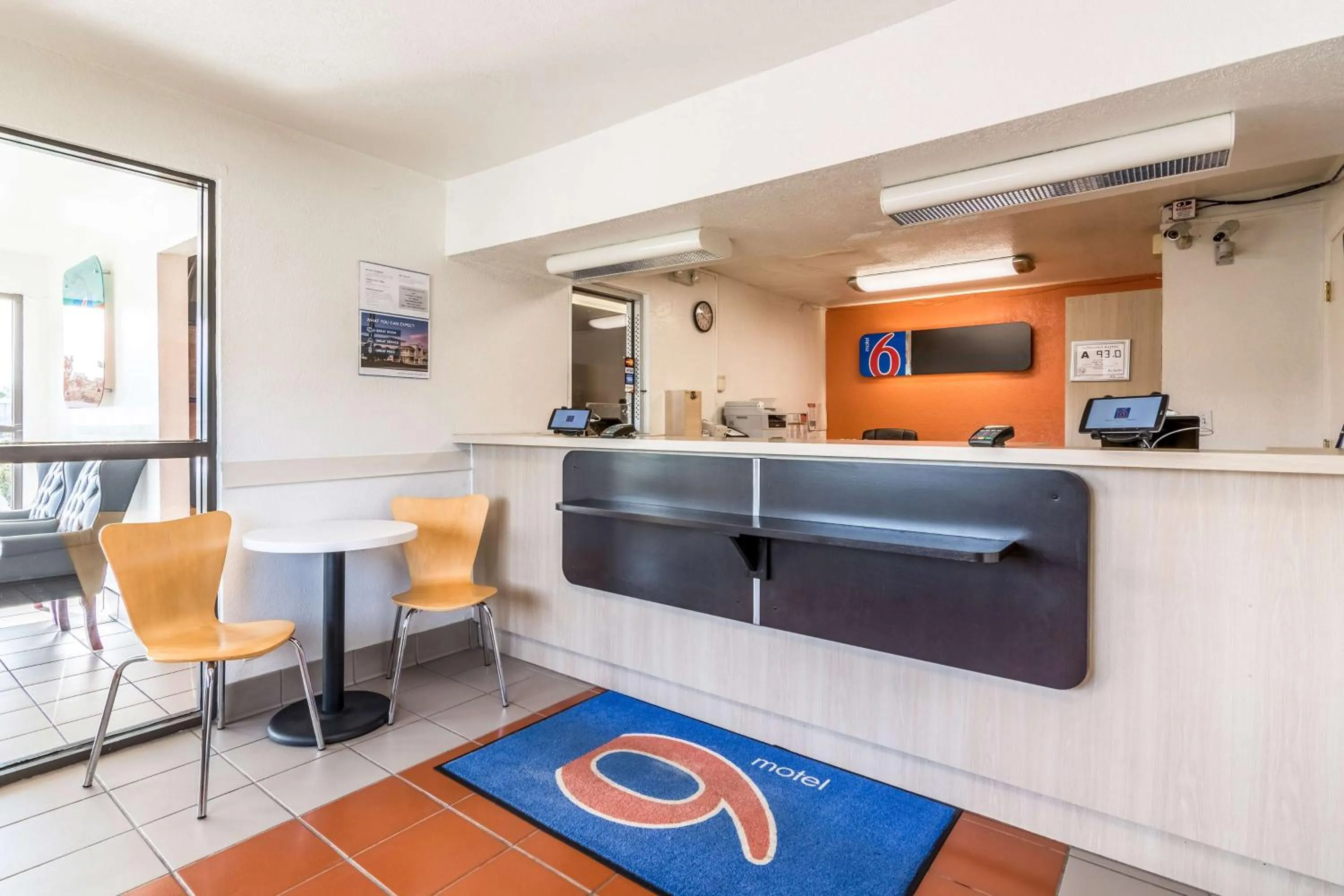 Lobby or reception in Motel 6-Lumberton, NC