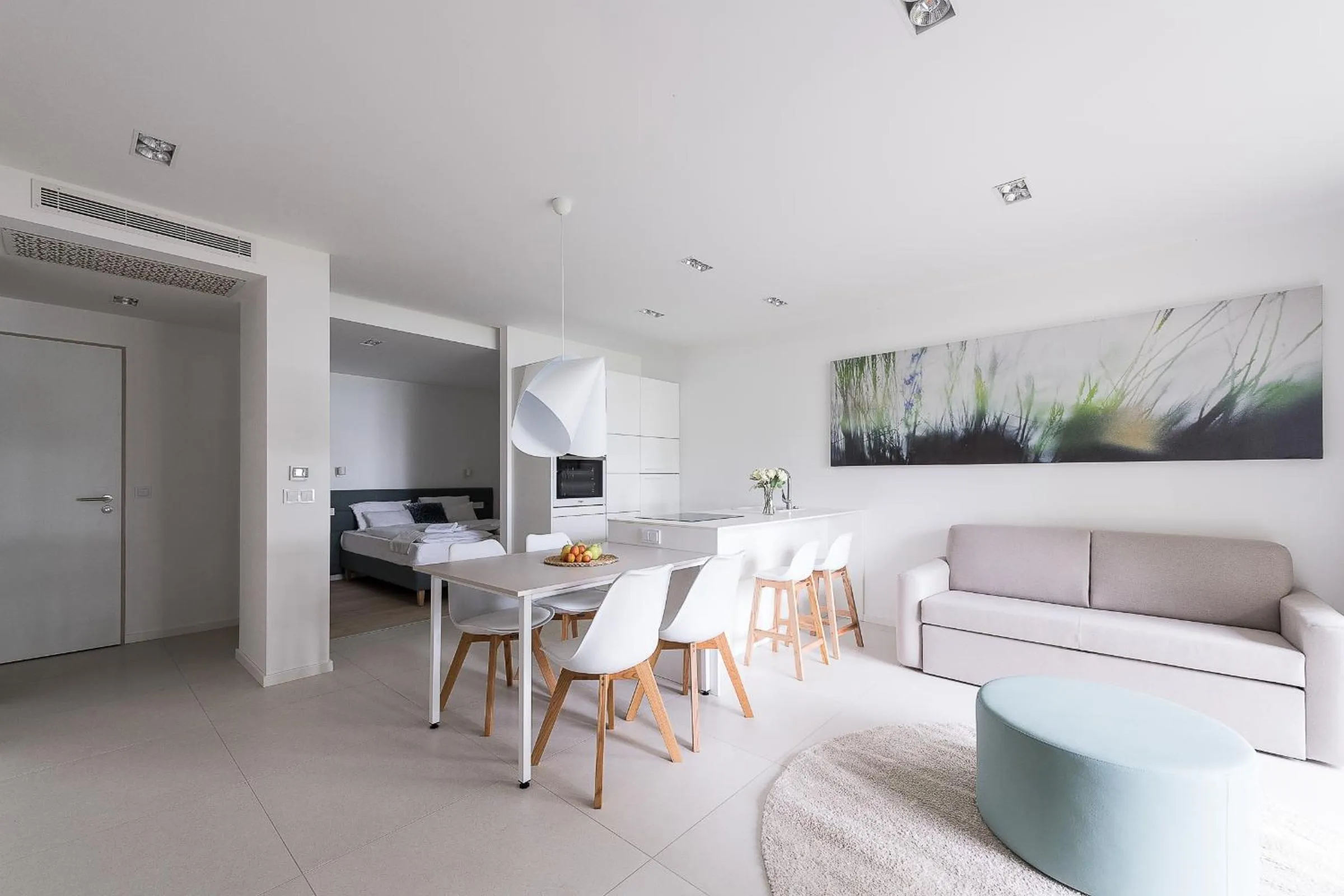 Dining area in Oliver Lux