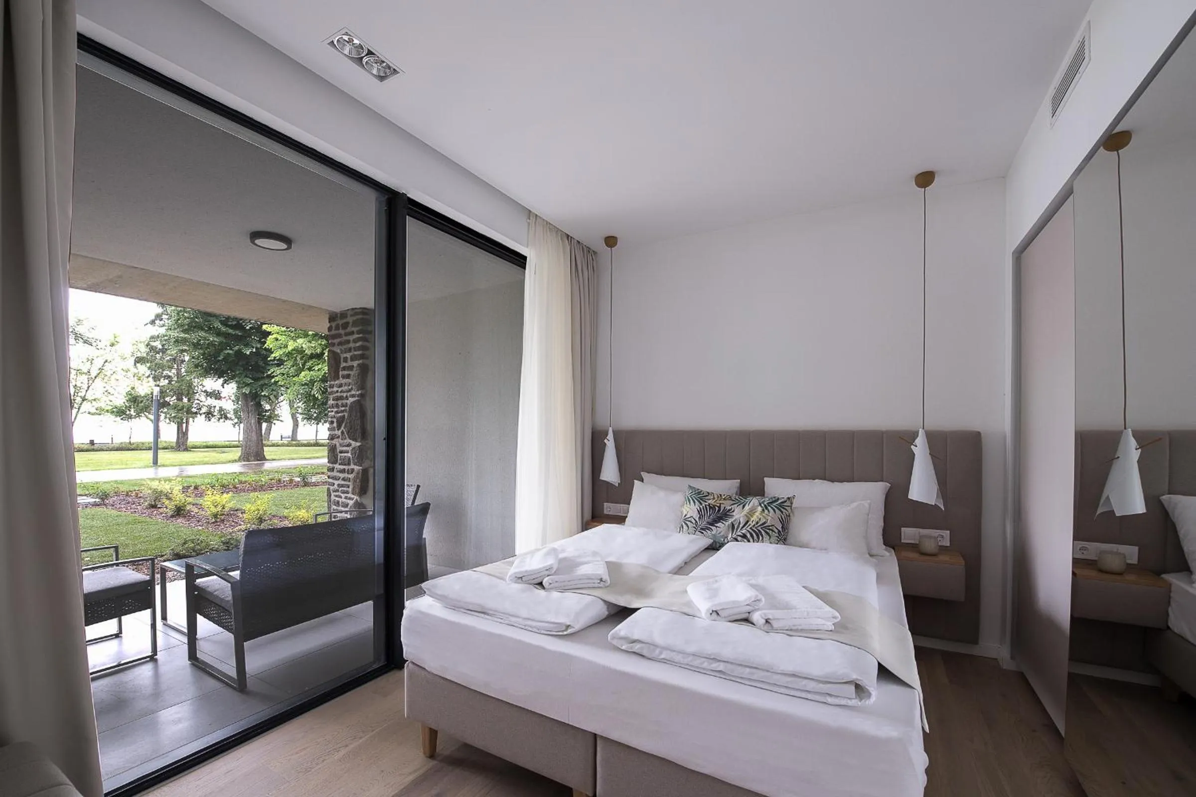 TV and multimedia, Bed in Oliver Lux