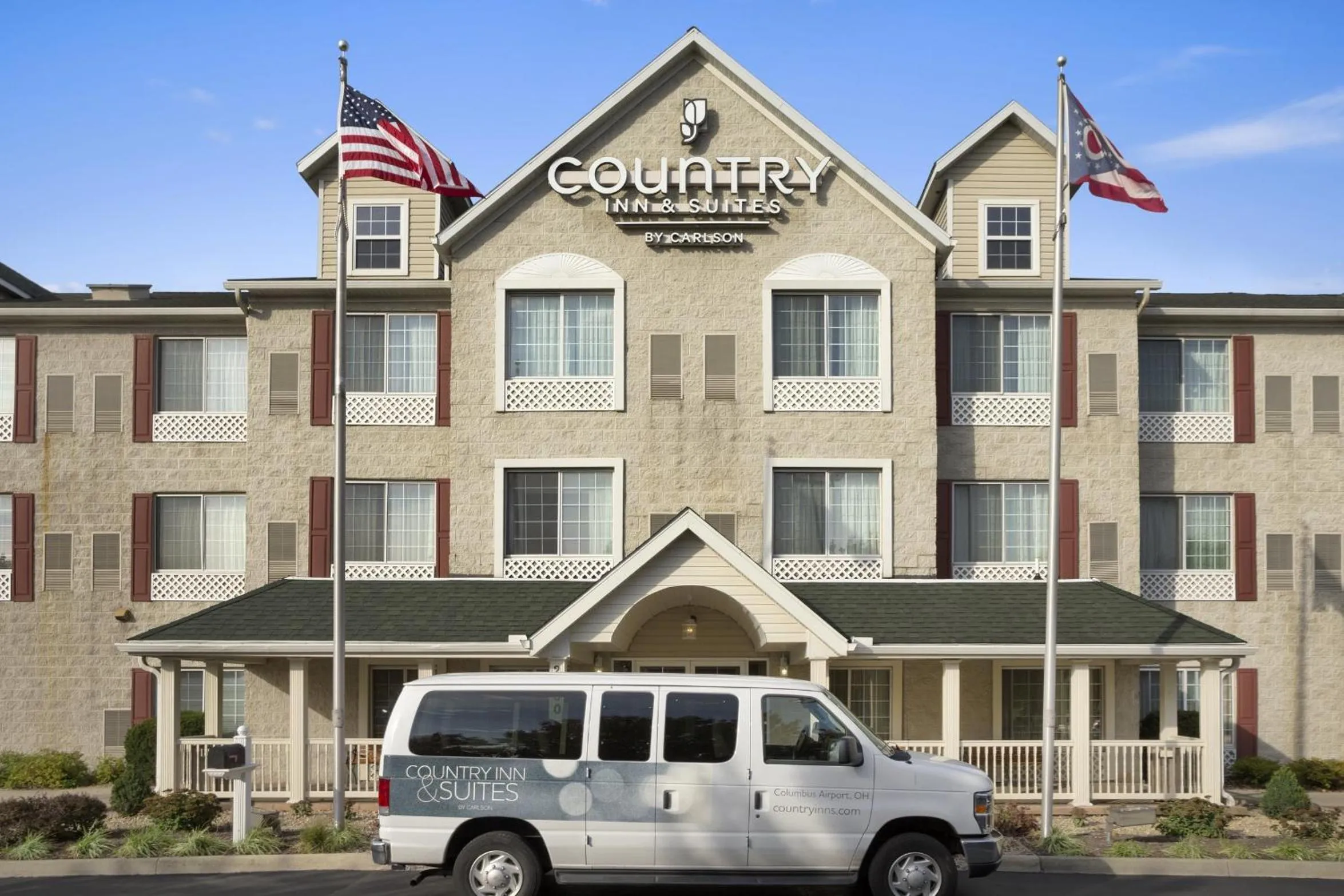 Facade/entrance in Country Inn & Suites by Radisson, Columbus Airport, OH
