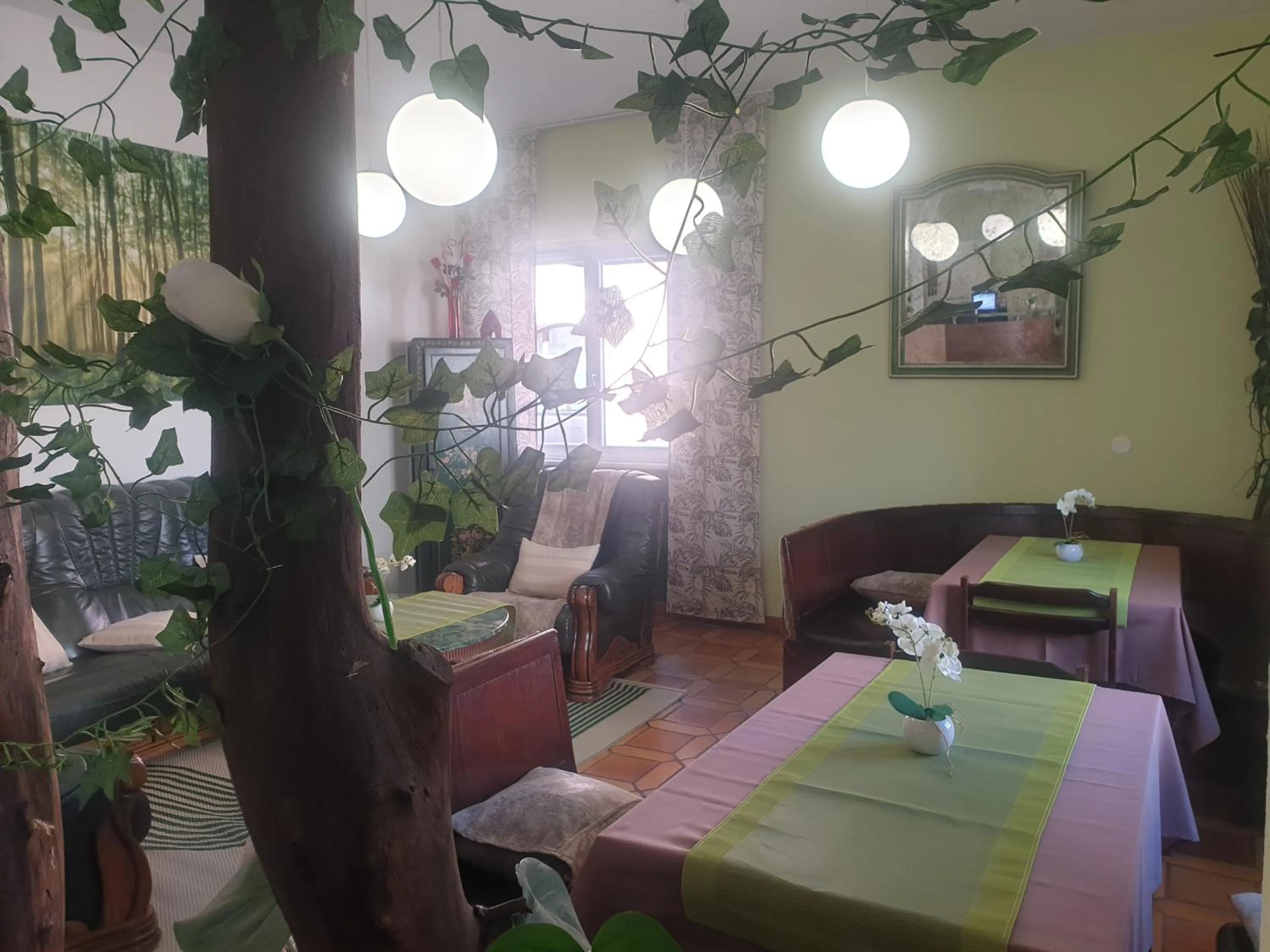 Hôtel Restaurant Aux Deux Roses