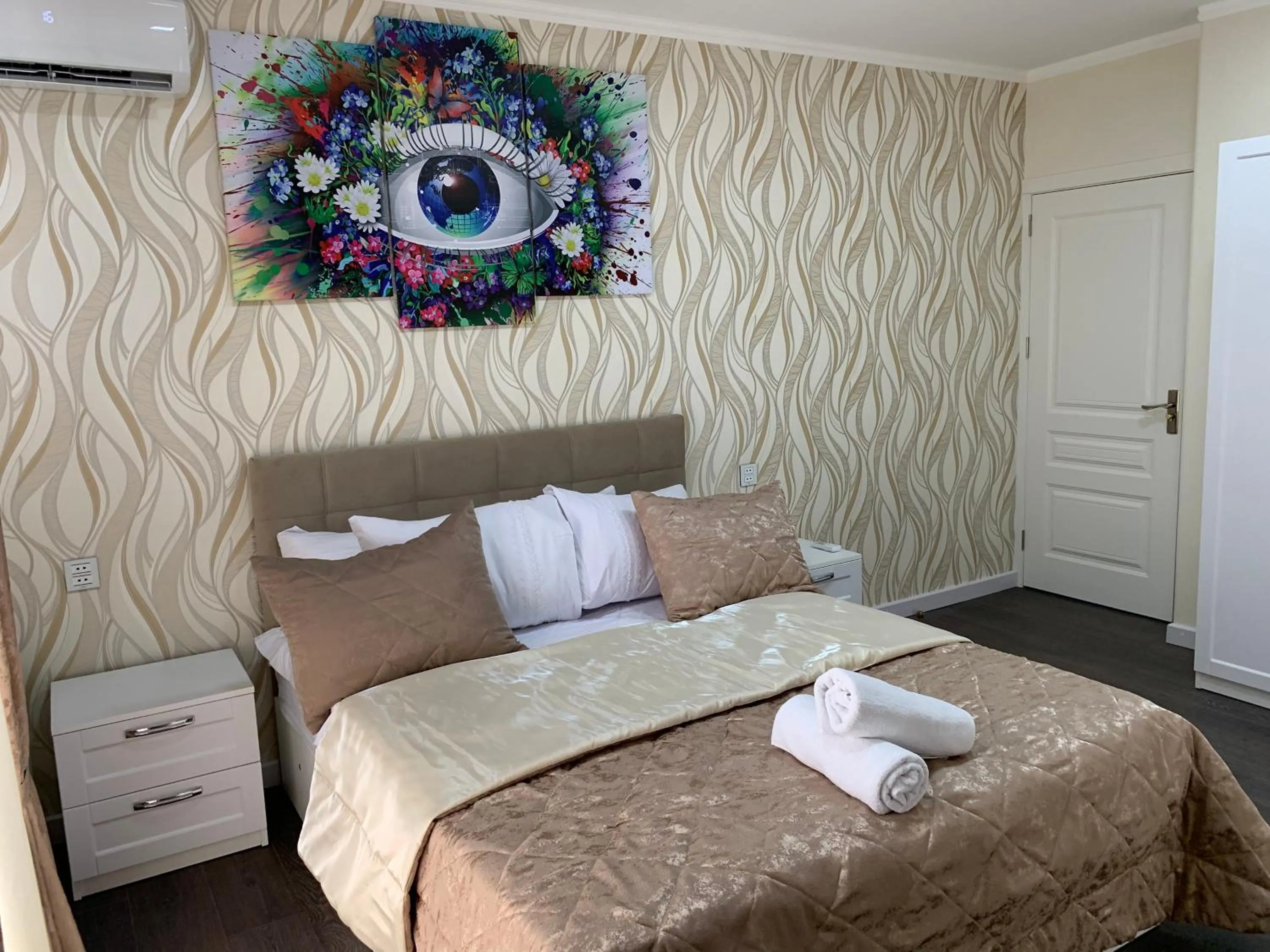 Property building, Bed in Qafqaz Fountain Villa