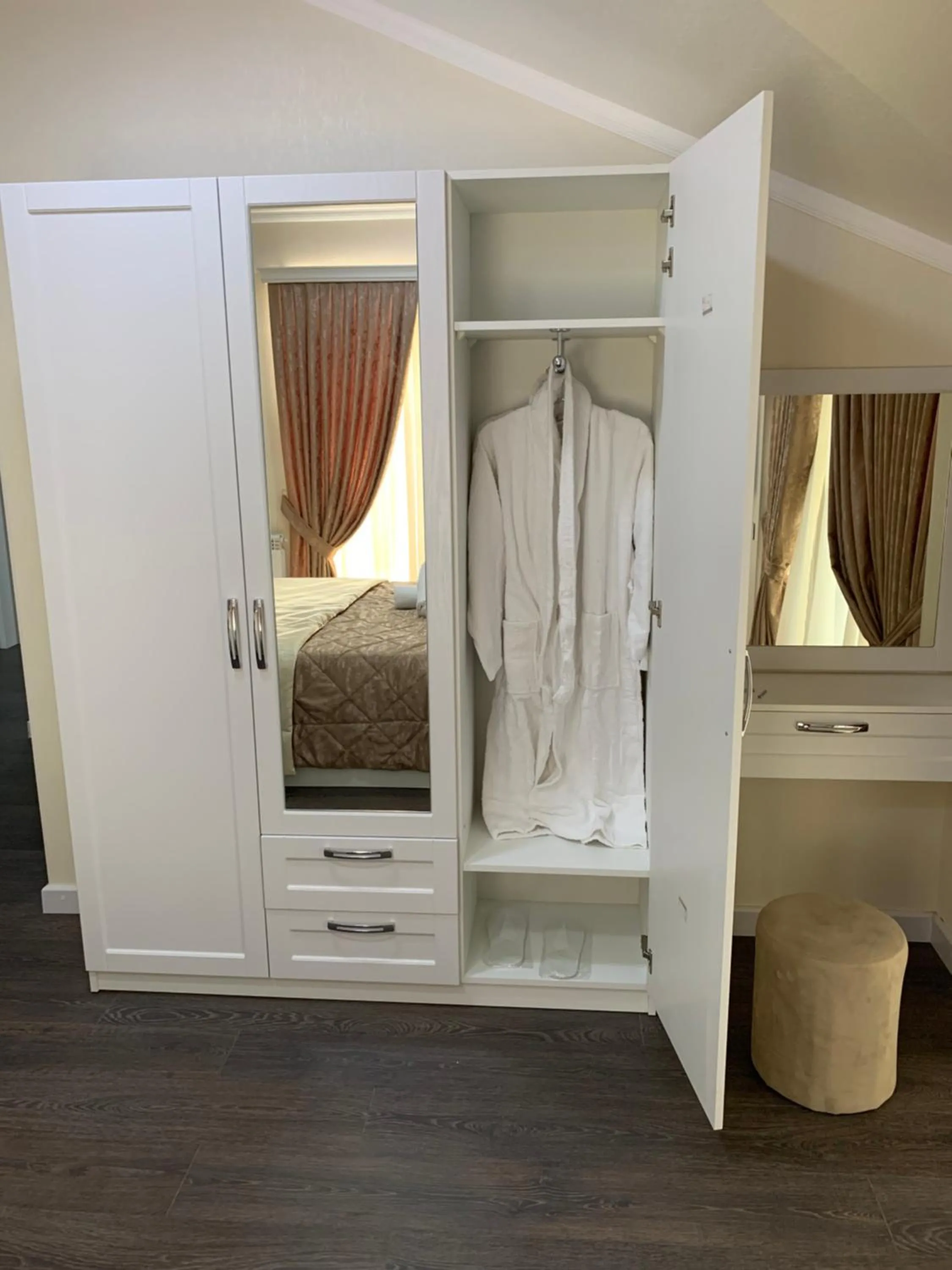 Property building, Bed in Qafqaz Fountain Villa