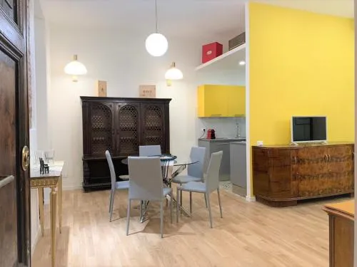 Cozy flat in Rome