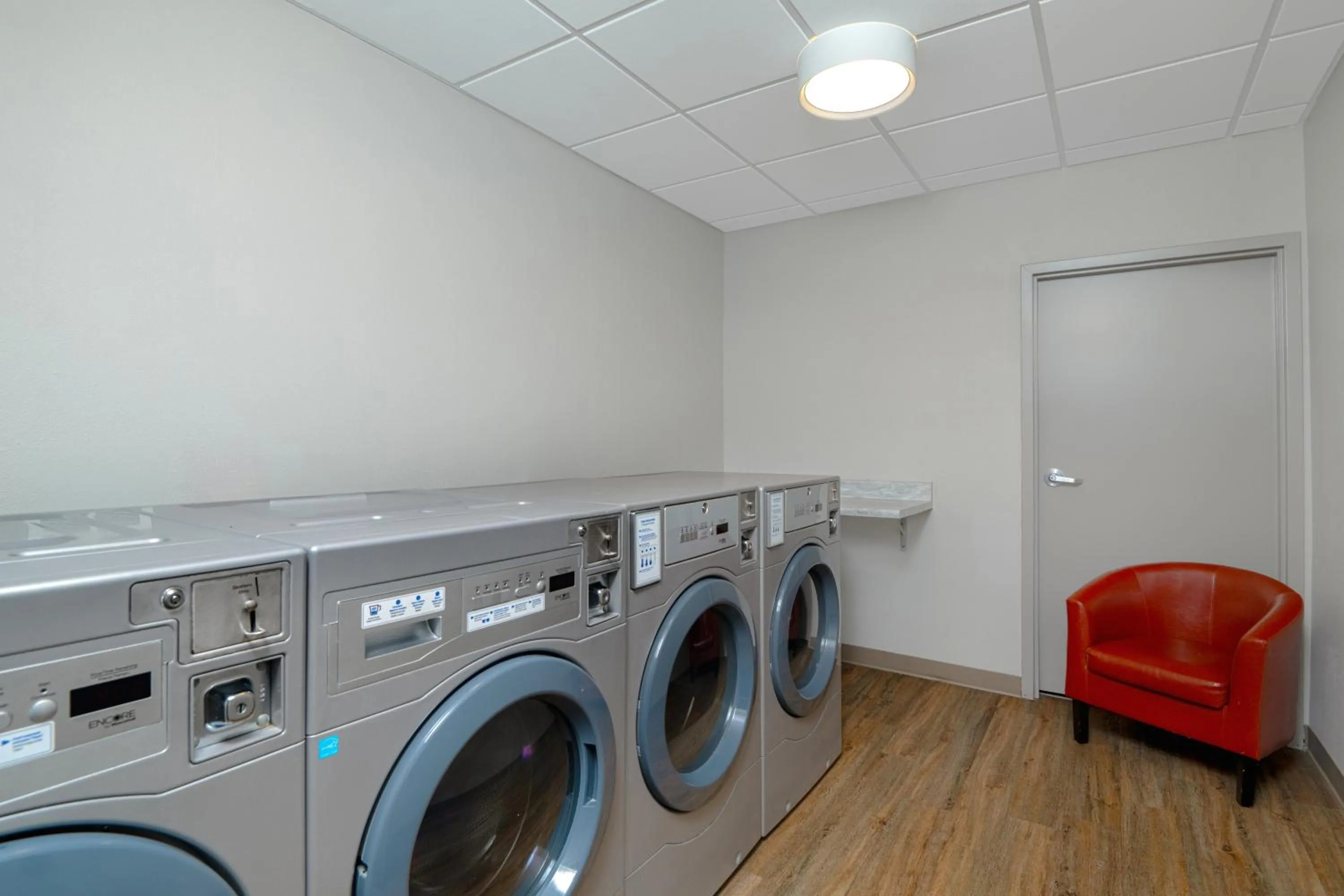 laundry in Best Western Sugar Sands Inn & Suites