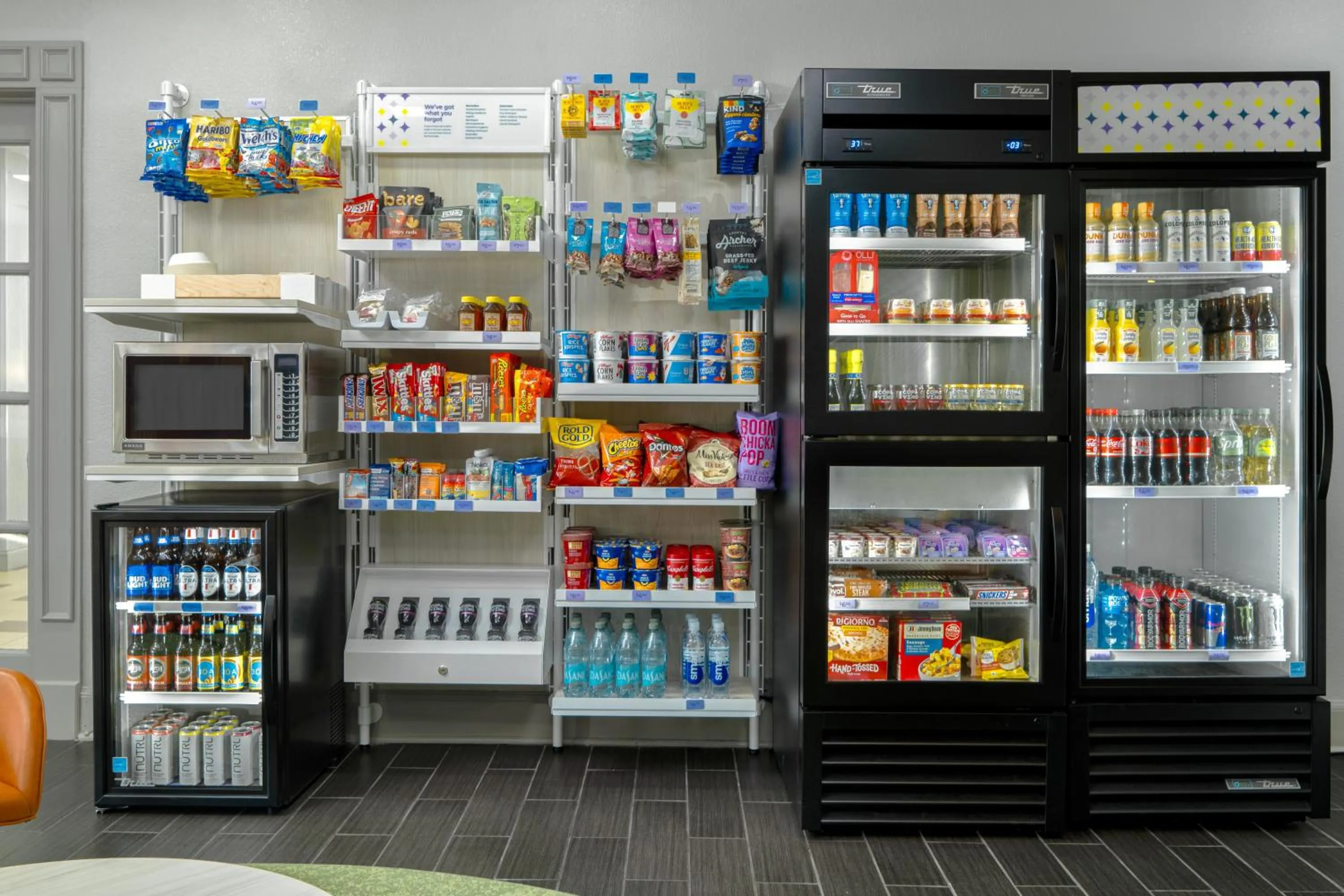 Supermarket/grocery shop in Best Western Sugar Sands Inn & Suites