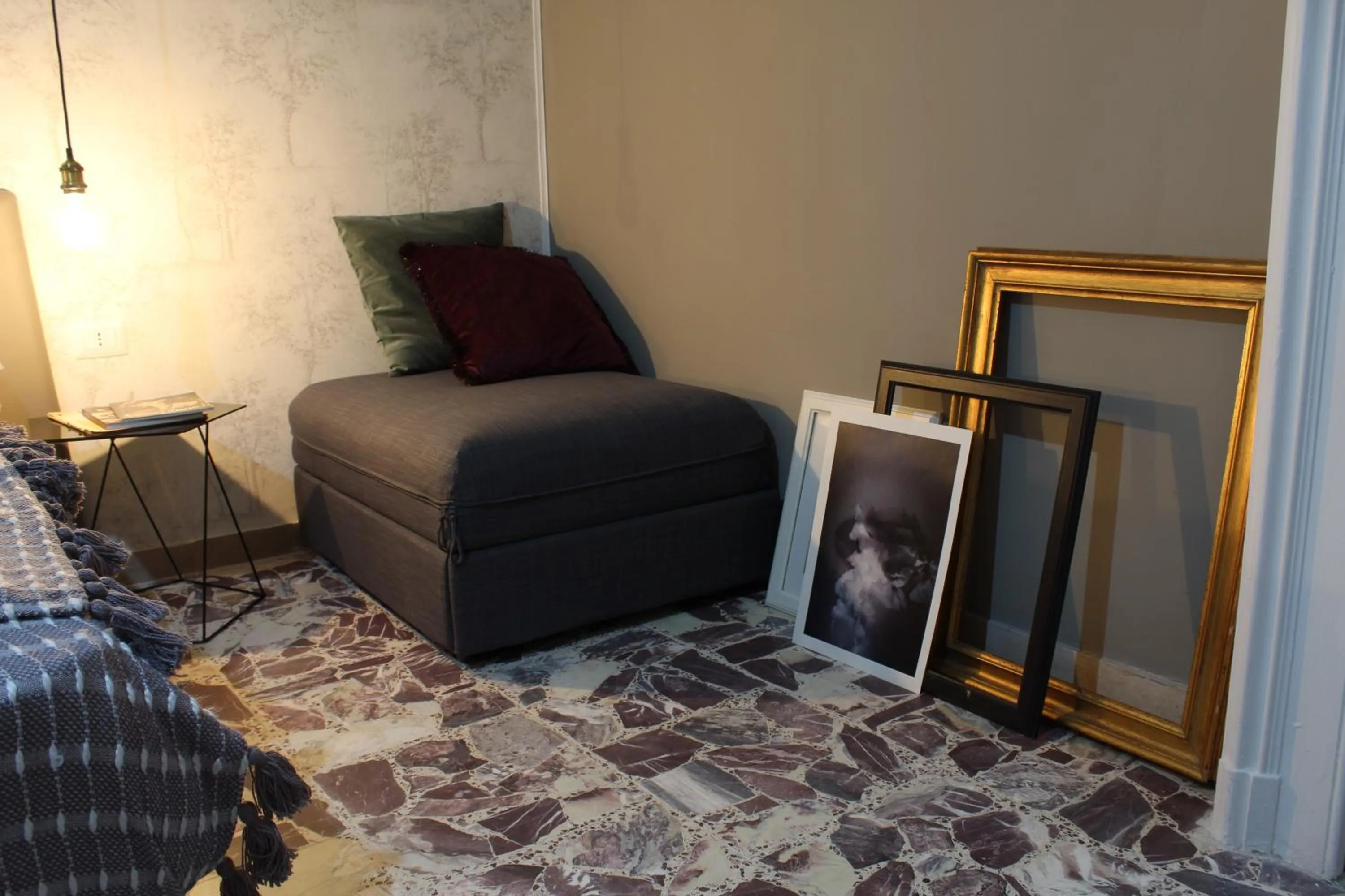 Decorative detail in N'Art Suites - Napoli