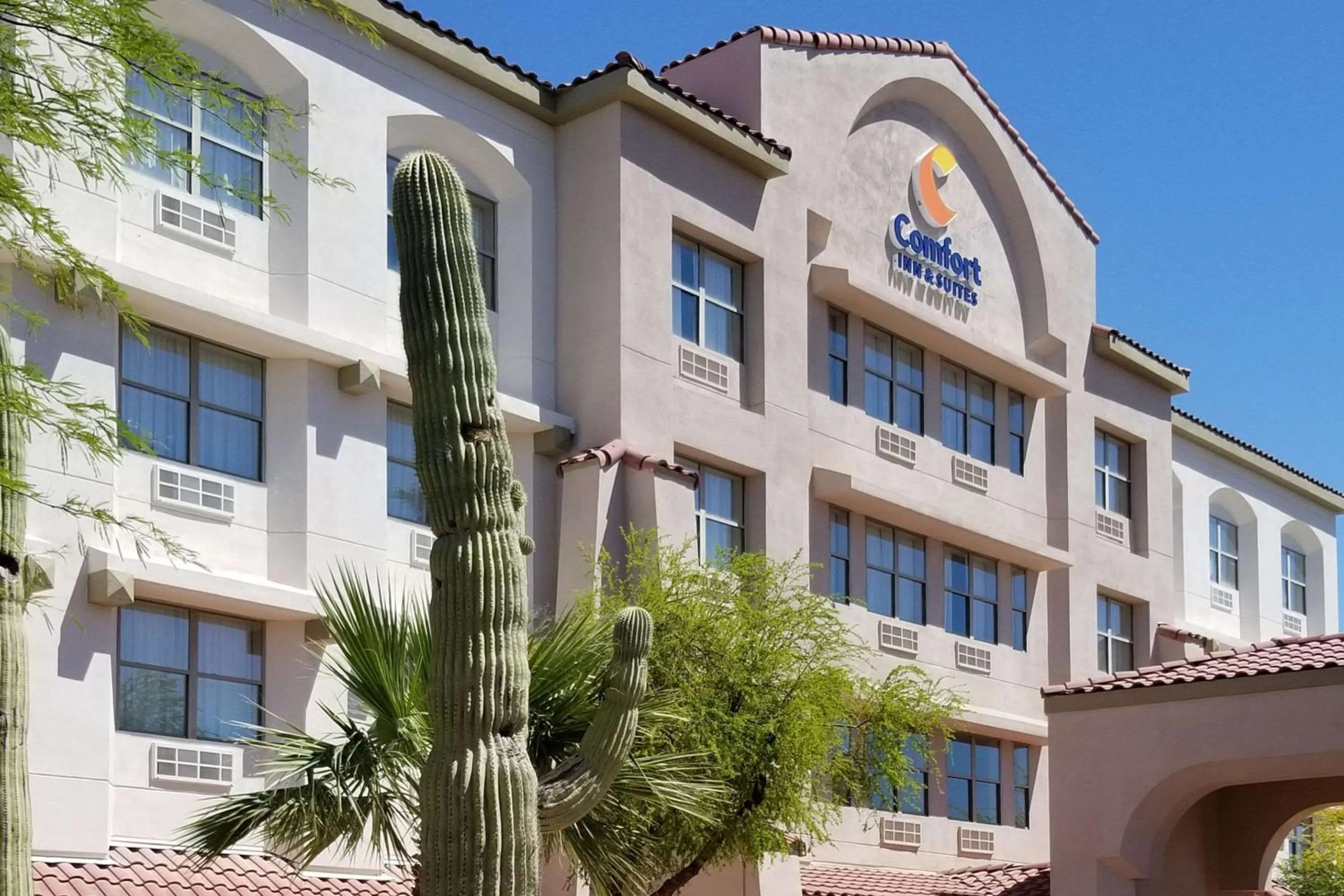 Property building in Comfort Inn & Suites Tempe Phoenix Sky Harbor Airport
