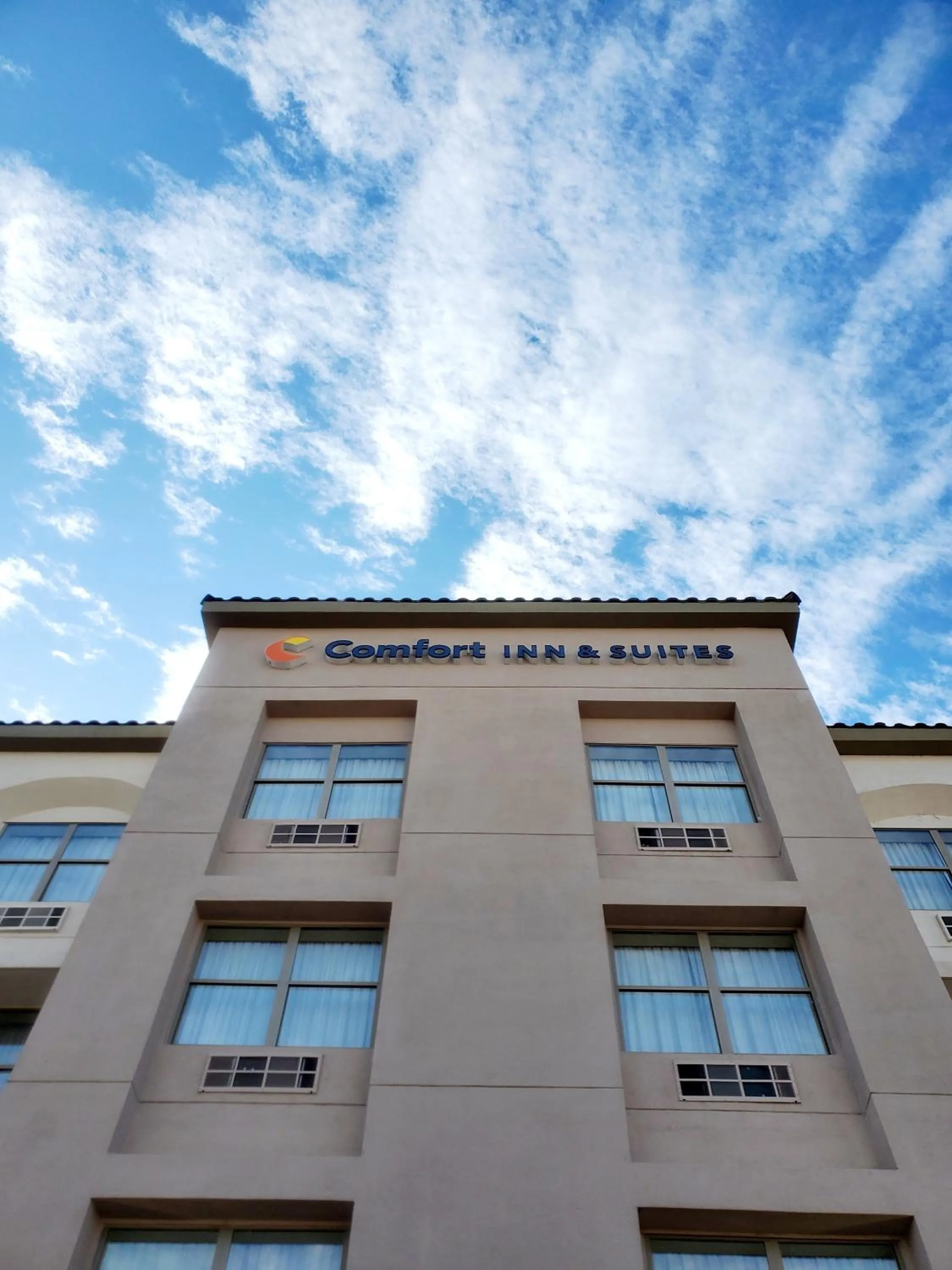 Property building in Comfort Inn & Suites Tempe Phoenix Sky Harbor Airport