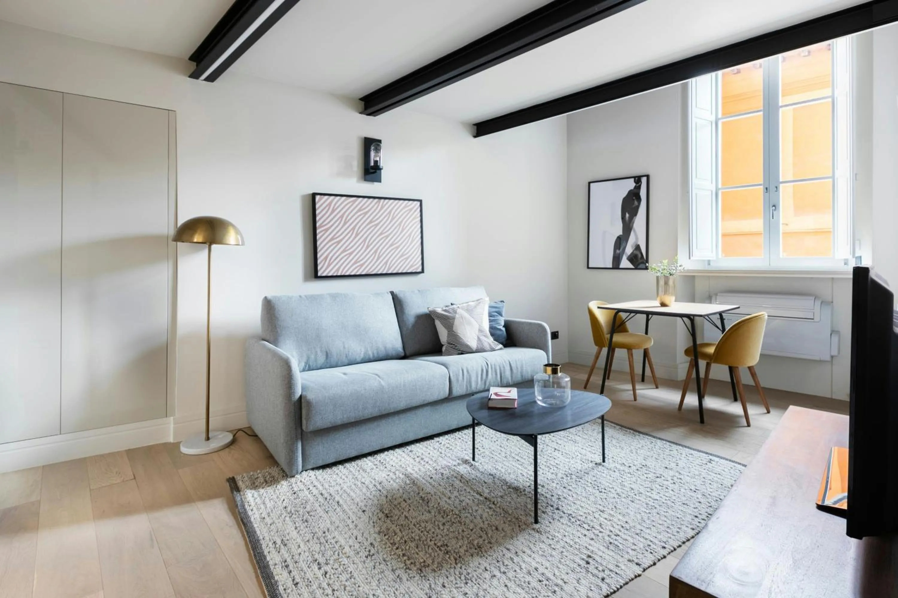 Living room in Sonder by Marriott Bonvoy Trastevere Apartments Piazza Trilussa