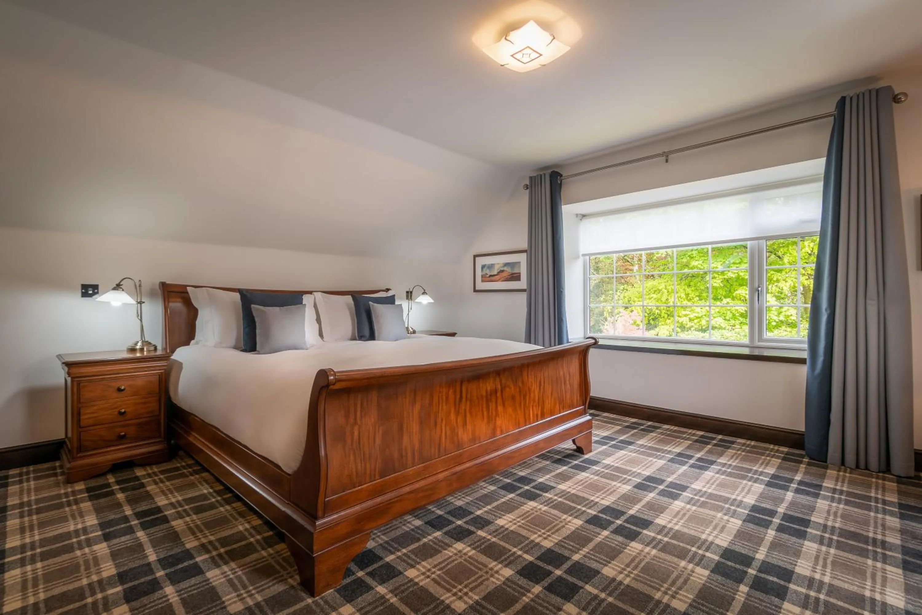 Bed in Edinbane Lodge