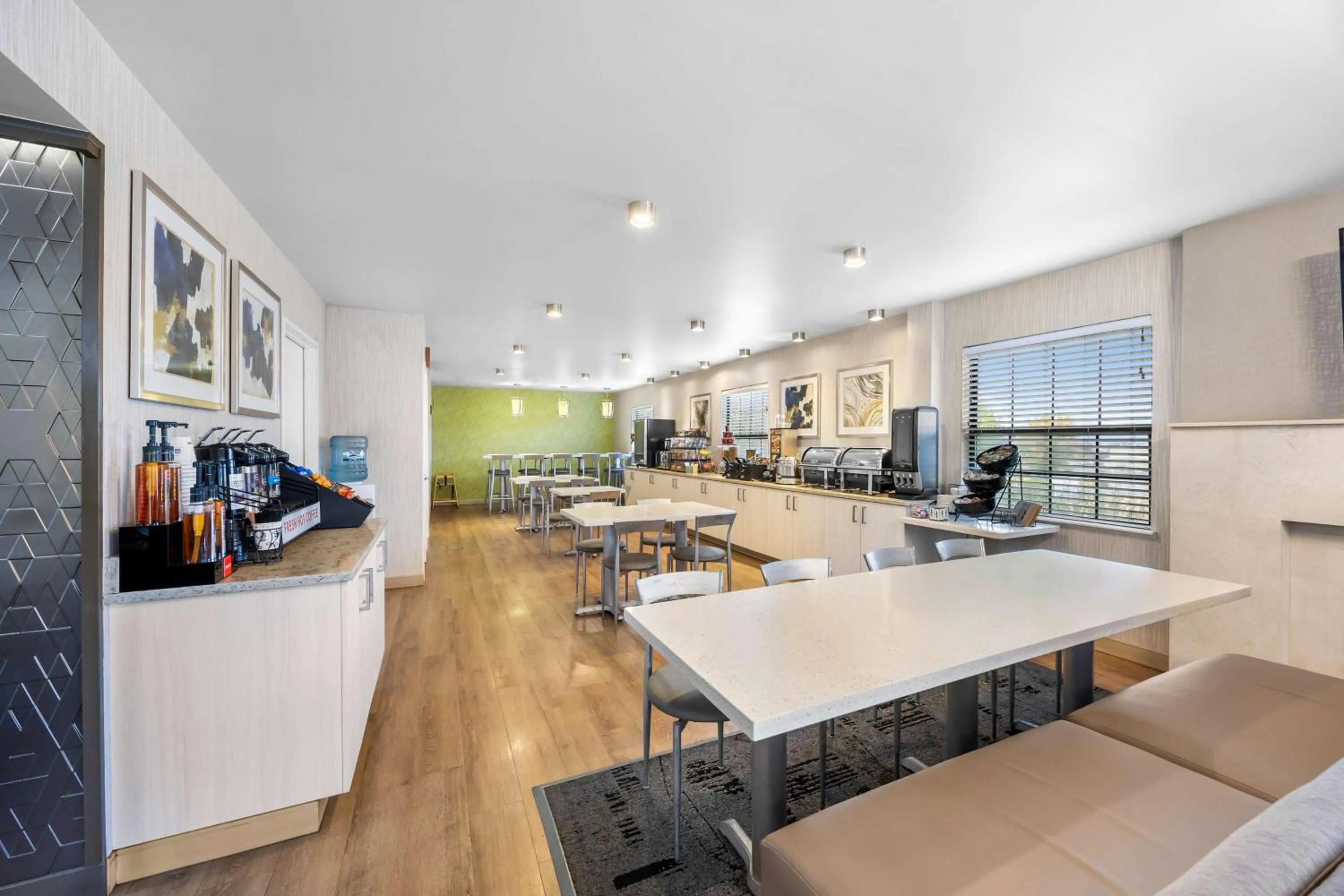 Breakfast in Best Western Grants Pass Inn