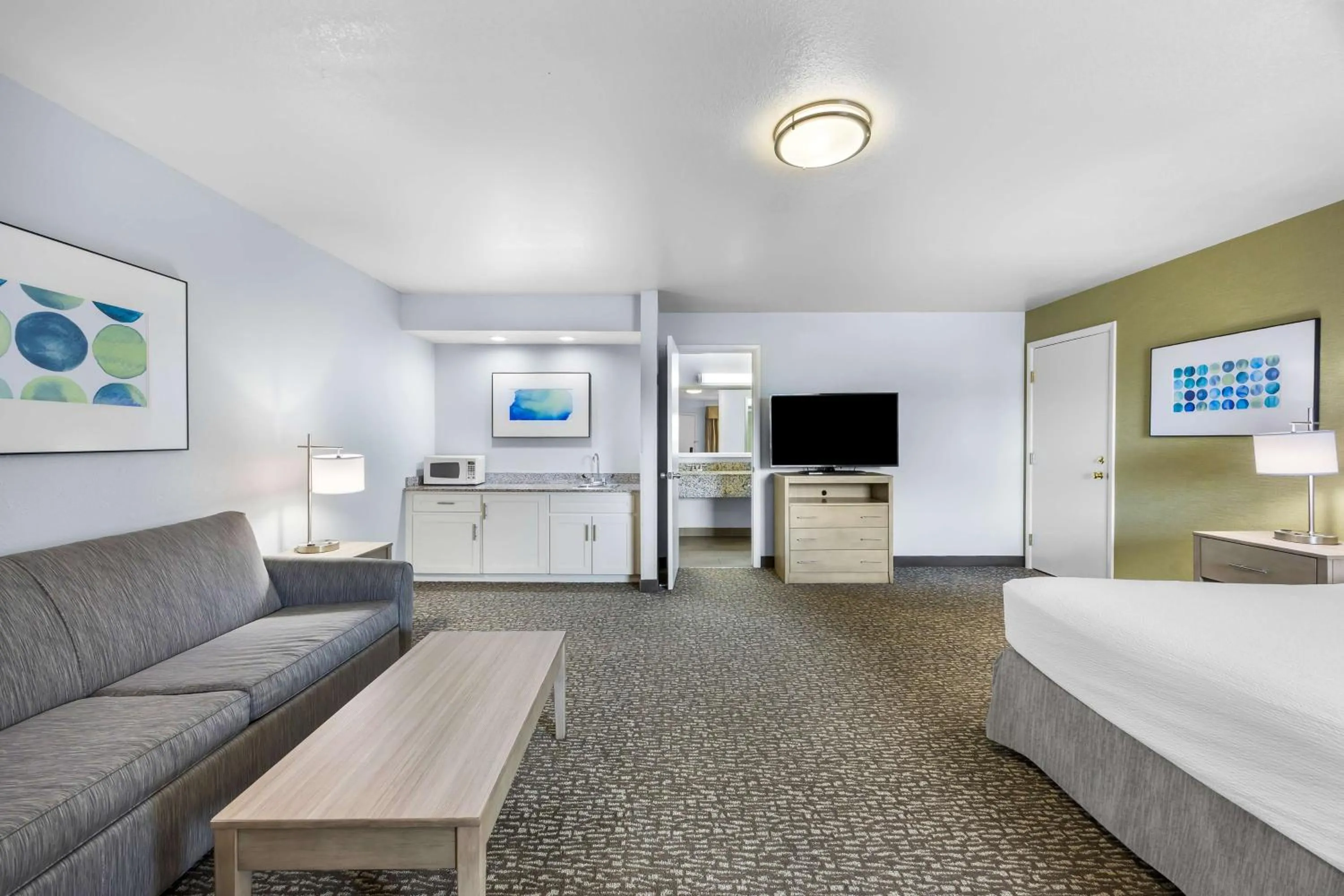 Photo of the whole room, Bed in Best Western Grants Pass Inn