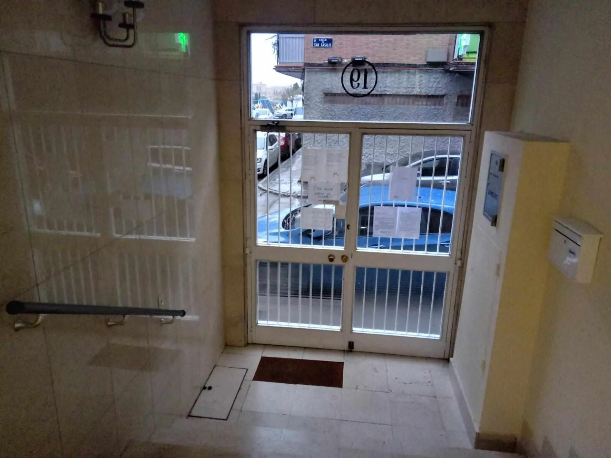 Facade/entrance in Residencia 12 OCTUBRE