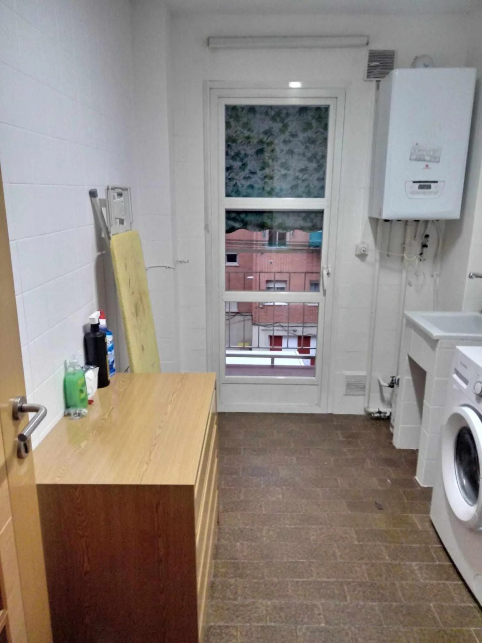 washing machine in Residencia 12 OCTUBRE