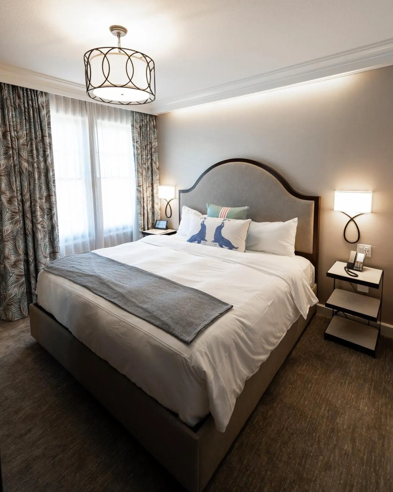 Bed in Hotel Atwater