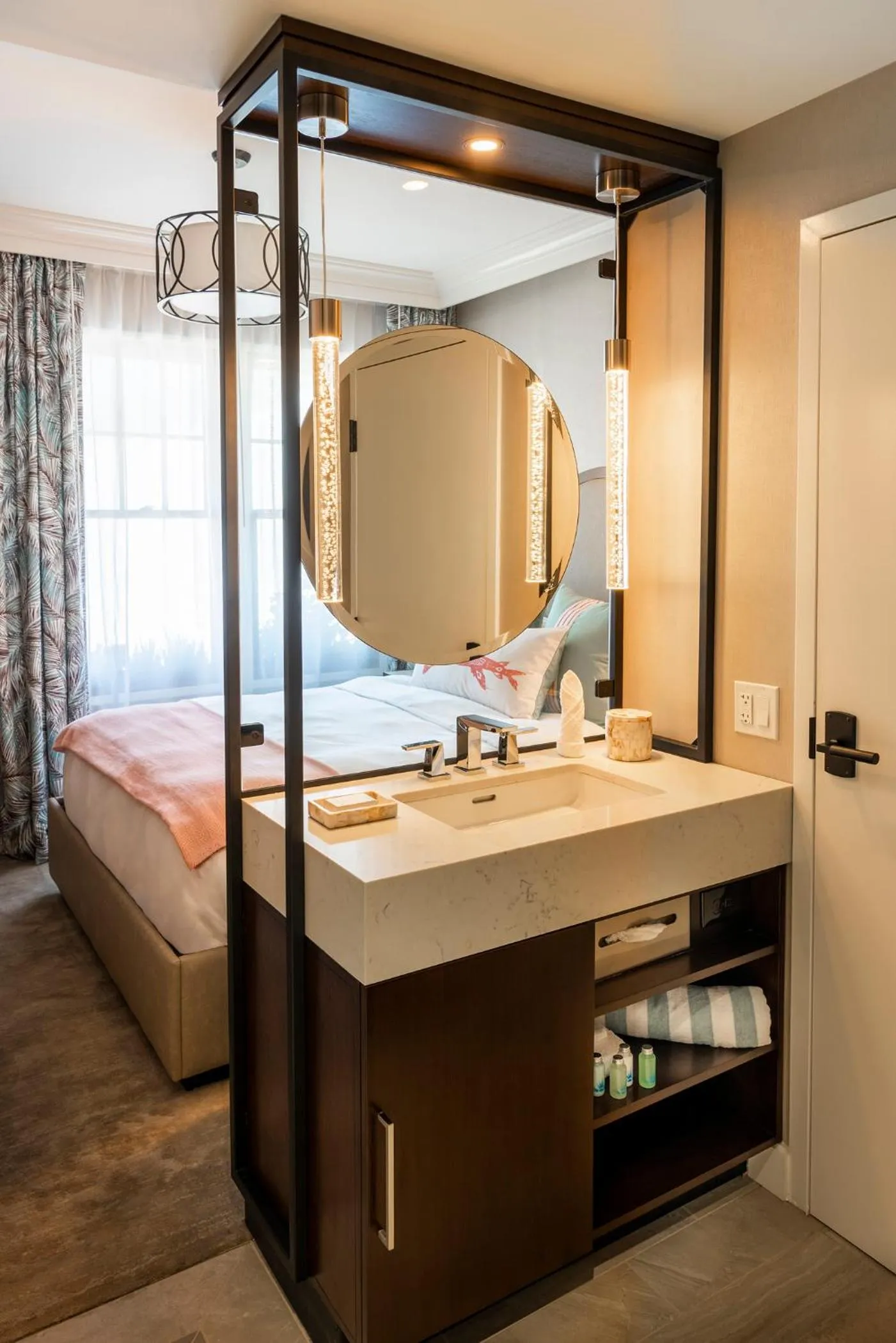 Bed in Hotel Atwater