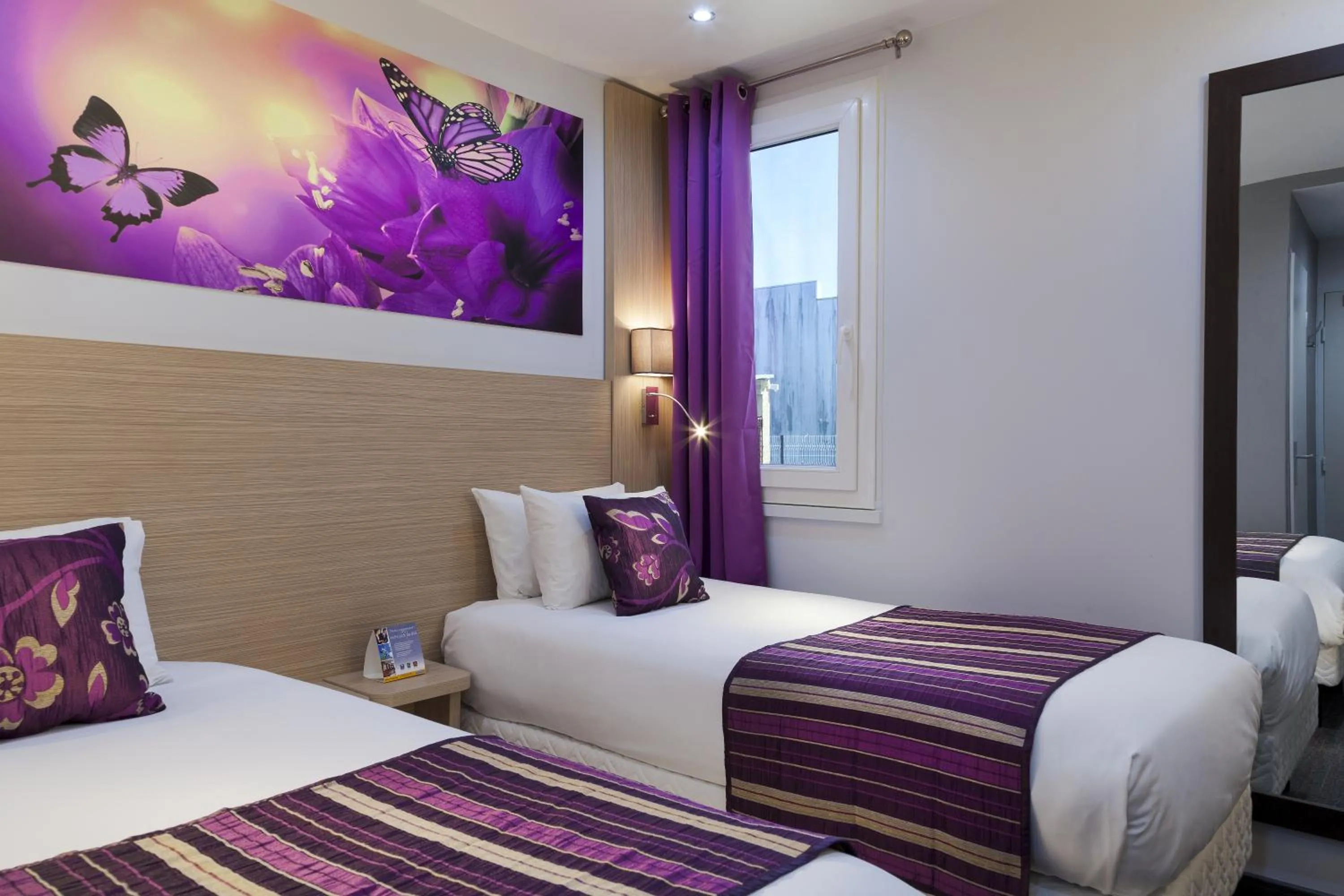 Photo of the whole room, Bed in FH Confort Hotel Orléans Co'met