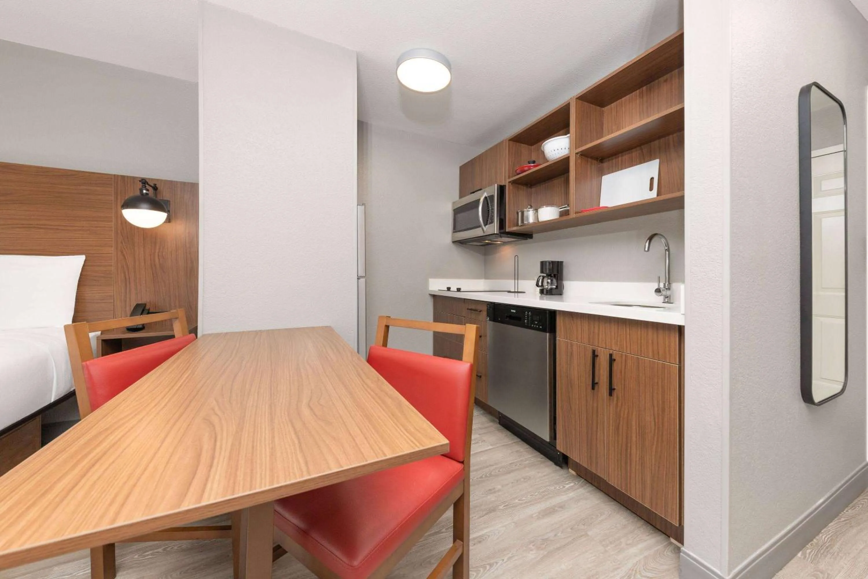 Photo of the whole room in Baymont by Wyndham Bedford-Dallas