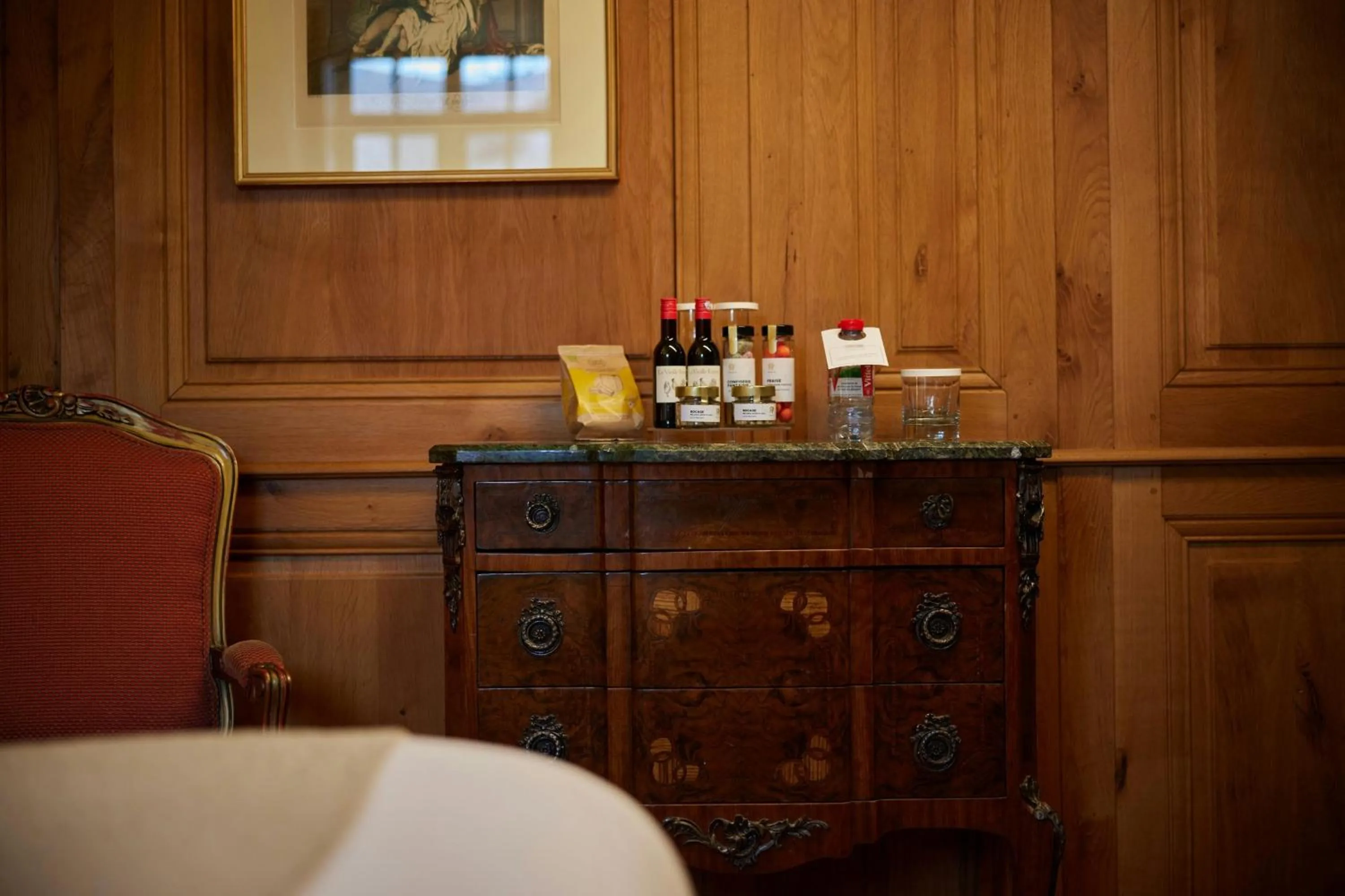 Photo of the whole room in L'Hermitage Gantois, Autograph Collection