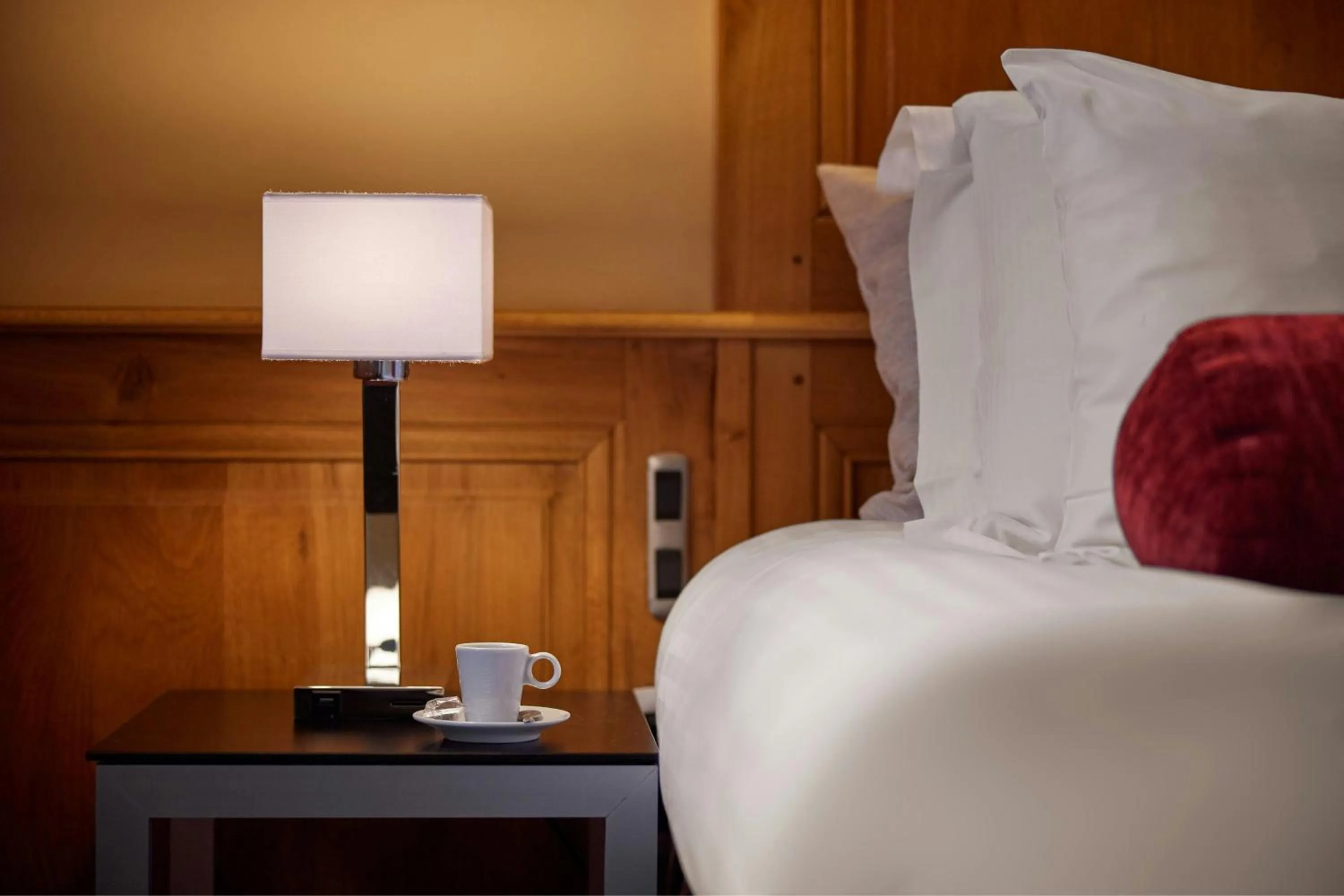 Photo of the whole room, Bed in L'Hermitage Gantois, Autograph Collection