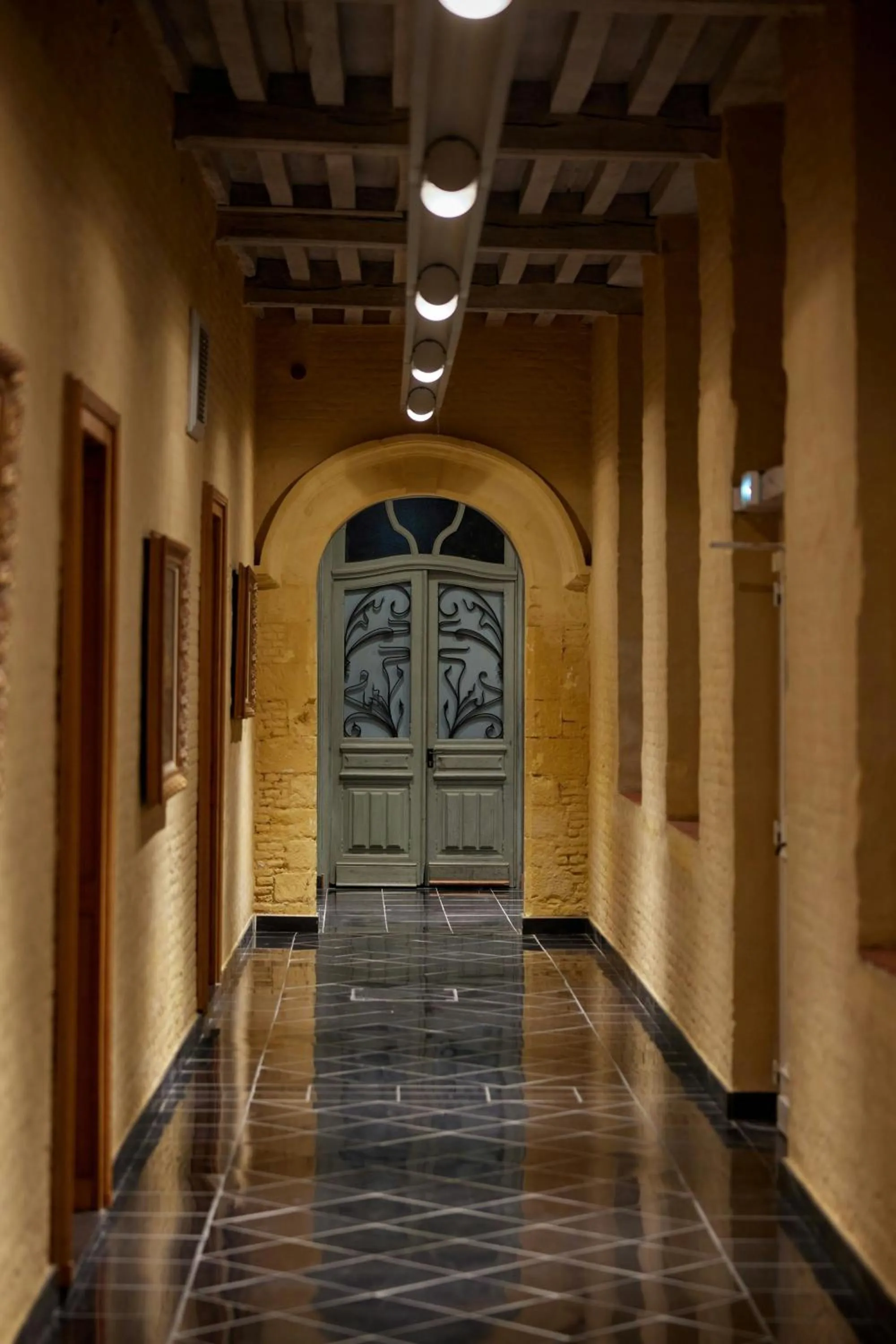 Other in L'Hermitage Gantois, Autograph Collection