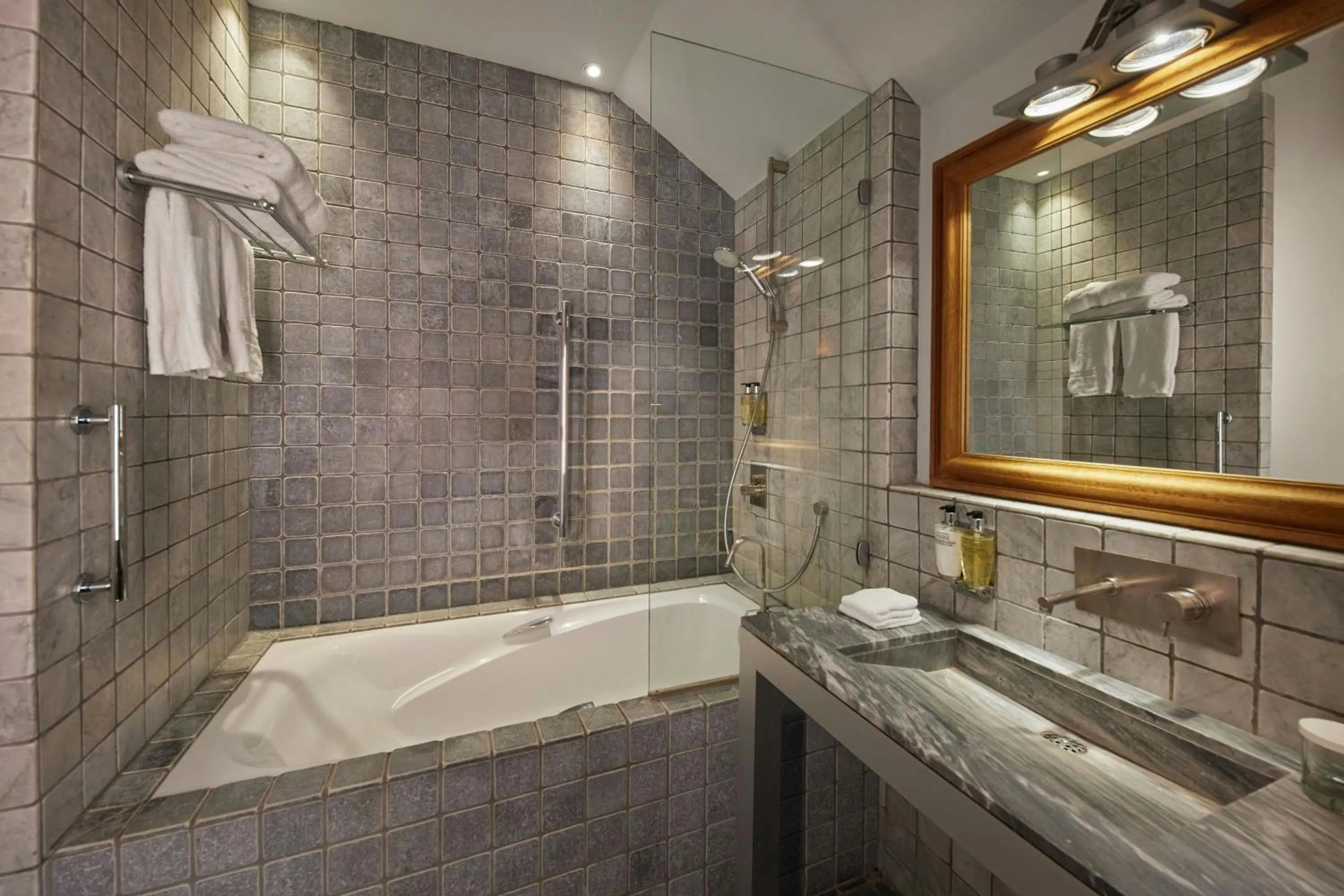 Photo of the whole room in L'Hermitage Gantois, Autograph Collection