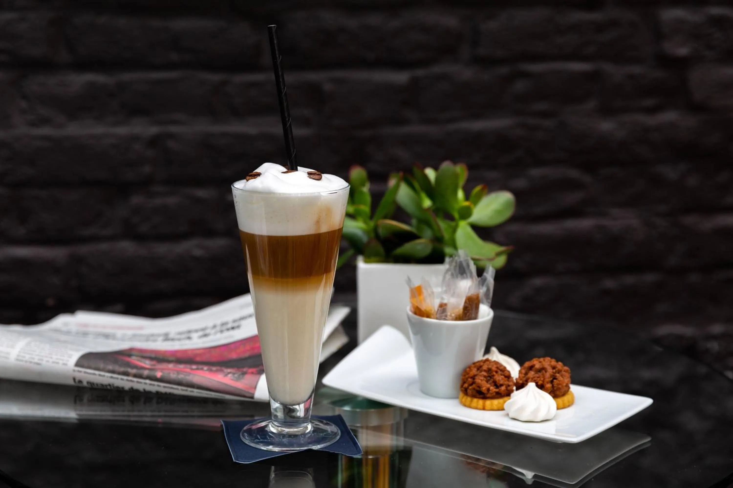 Lounge or bar in L'Hermitage Gantois, Autograph Collection