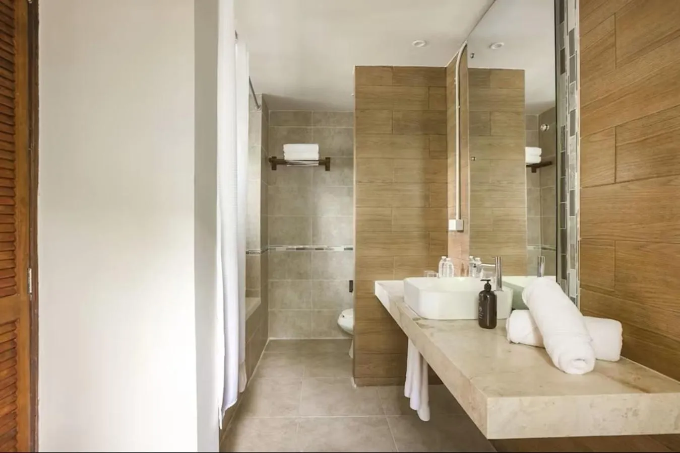 Shower in Mia Tulum Beachfront Resort - Ocean View Suites and Beach Club