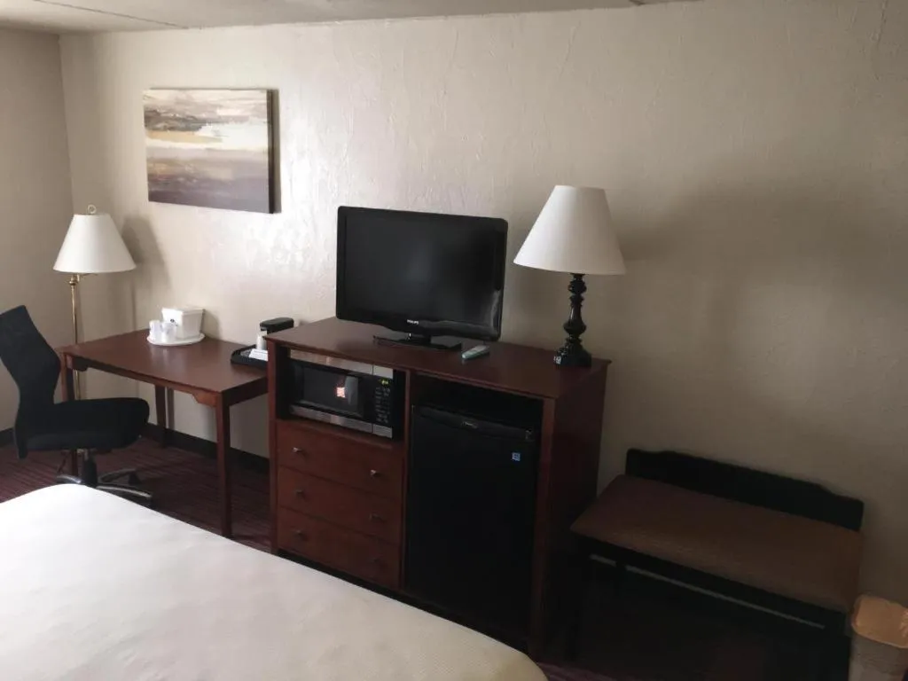 Bed in Territorial Inn Guthrie Oklahoma