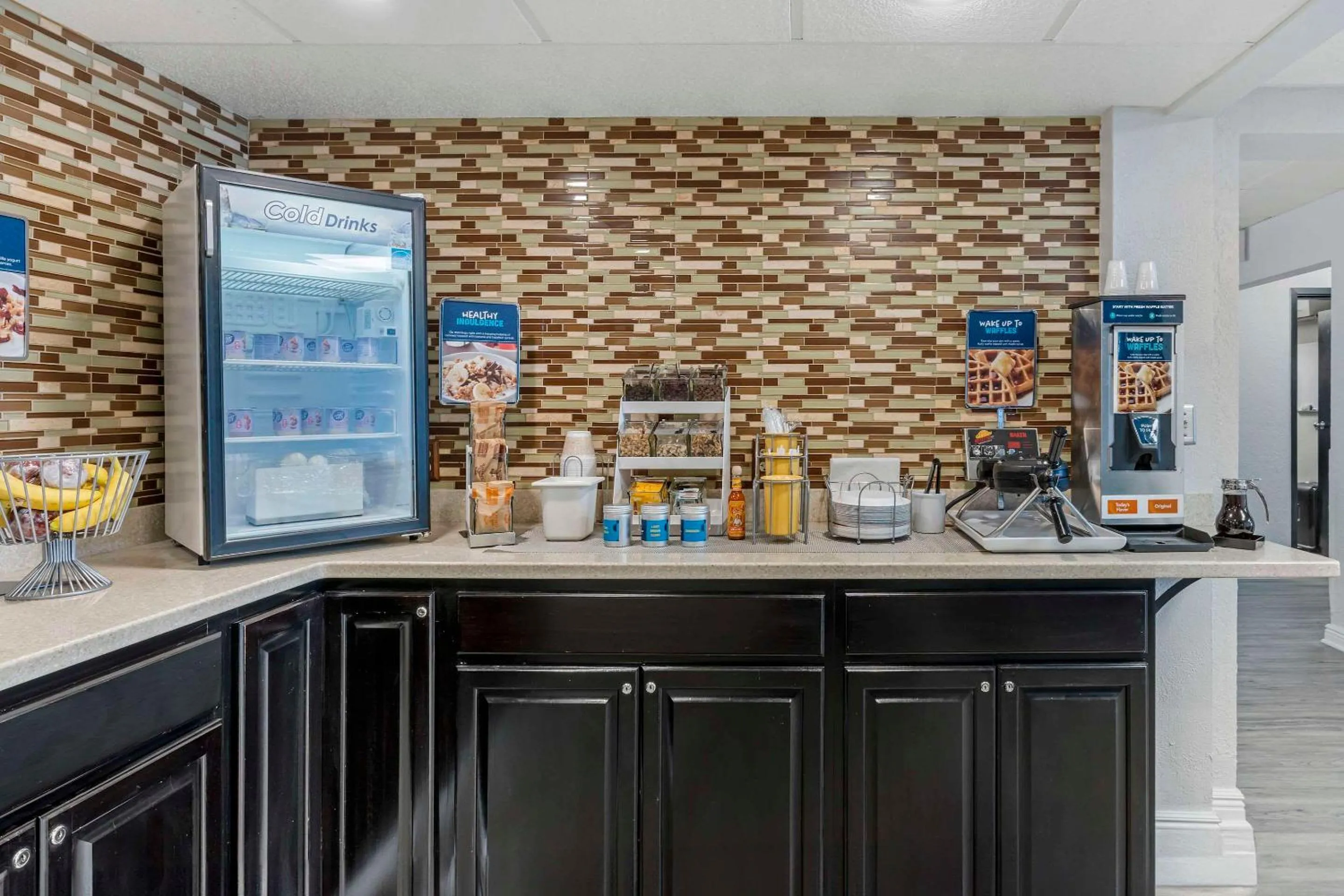 Breakfast in Clarion Pointe