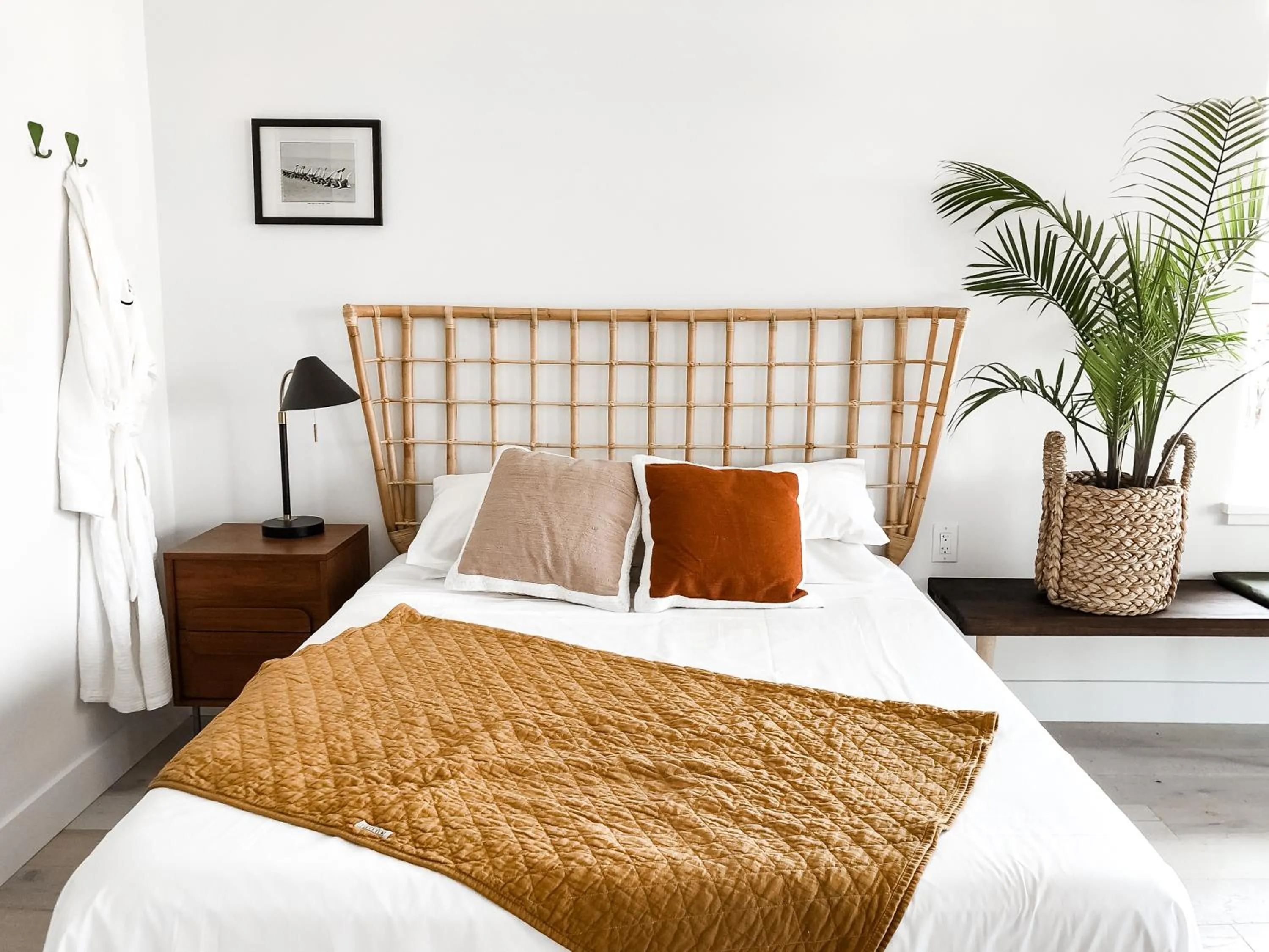 Bed in Lokal Hotel Cape May