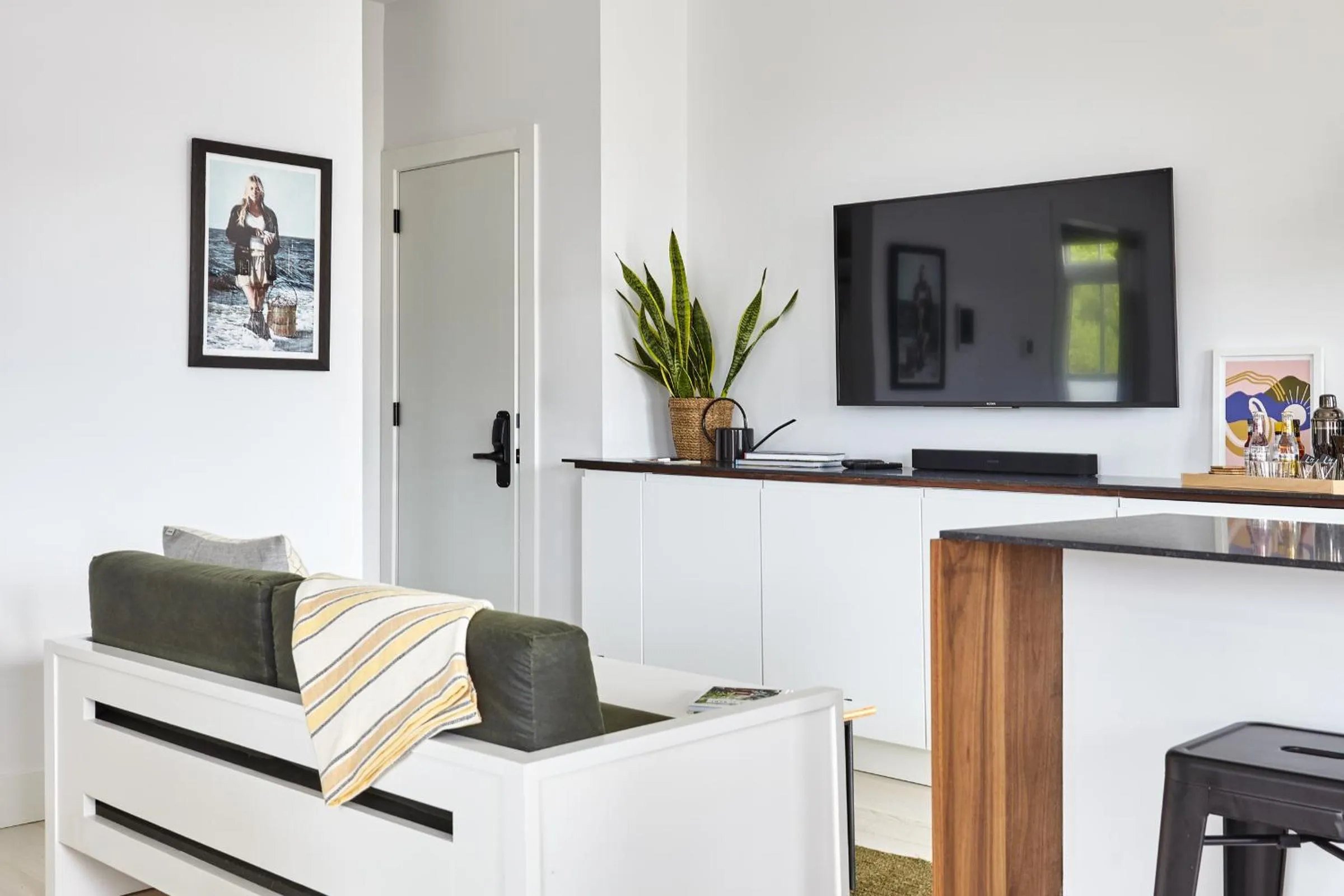 TV and multimedia in Lokal Hotel Cape May