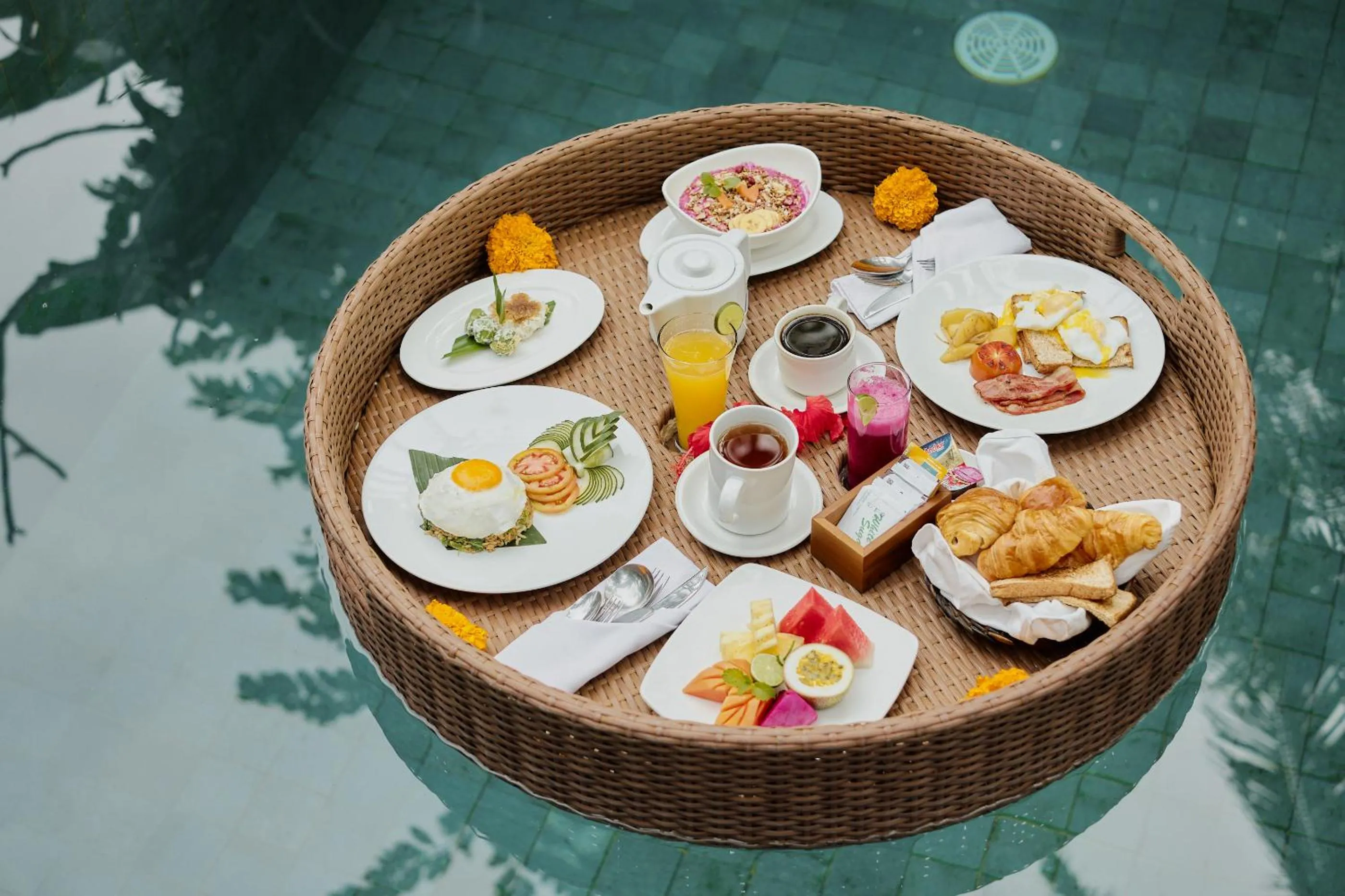 Food and drinks in Moringa Ubud Villa