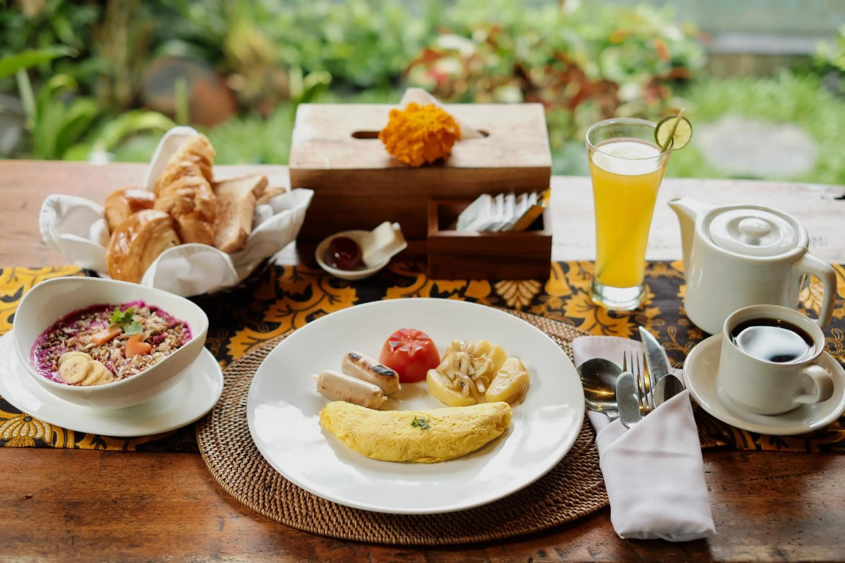 Breakfast in Moringa Ubud Villa