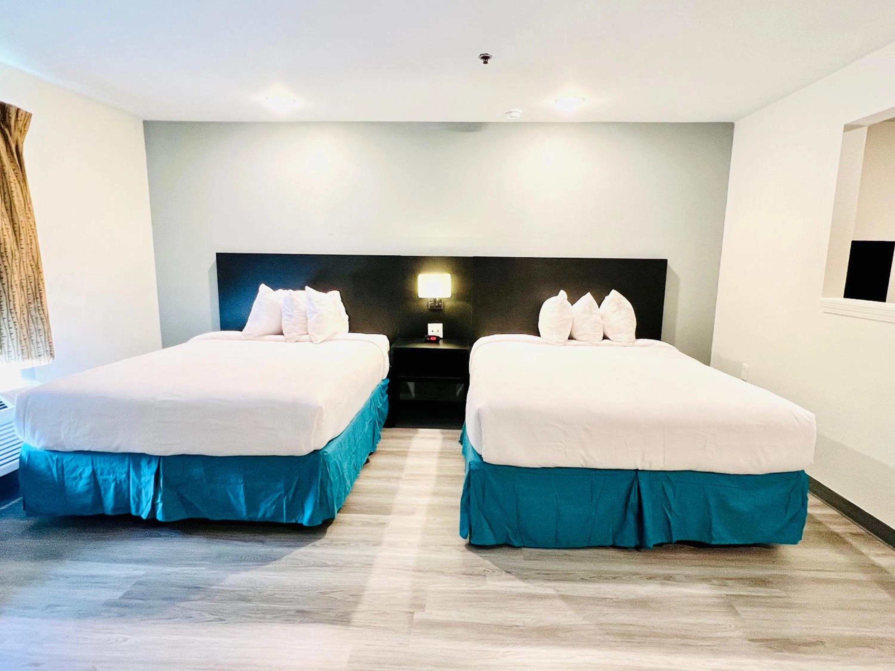 Bed in MainStay Suites Little Rock West Near Medical Centers